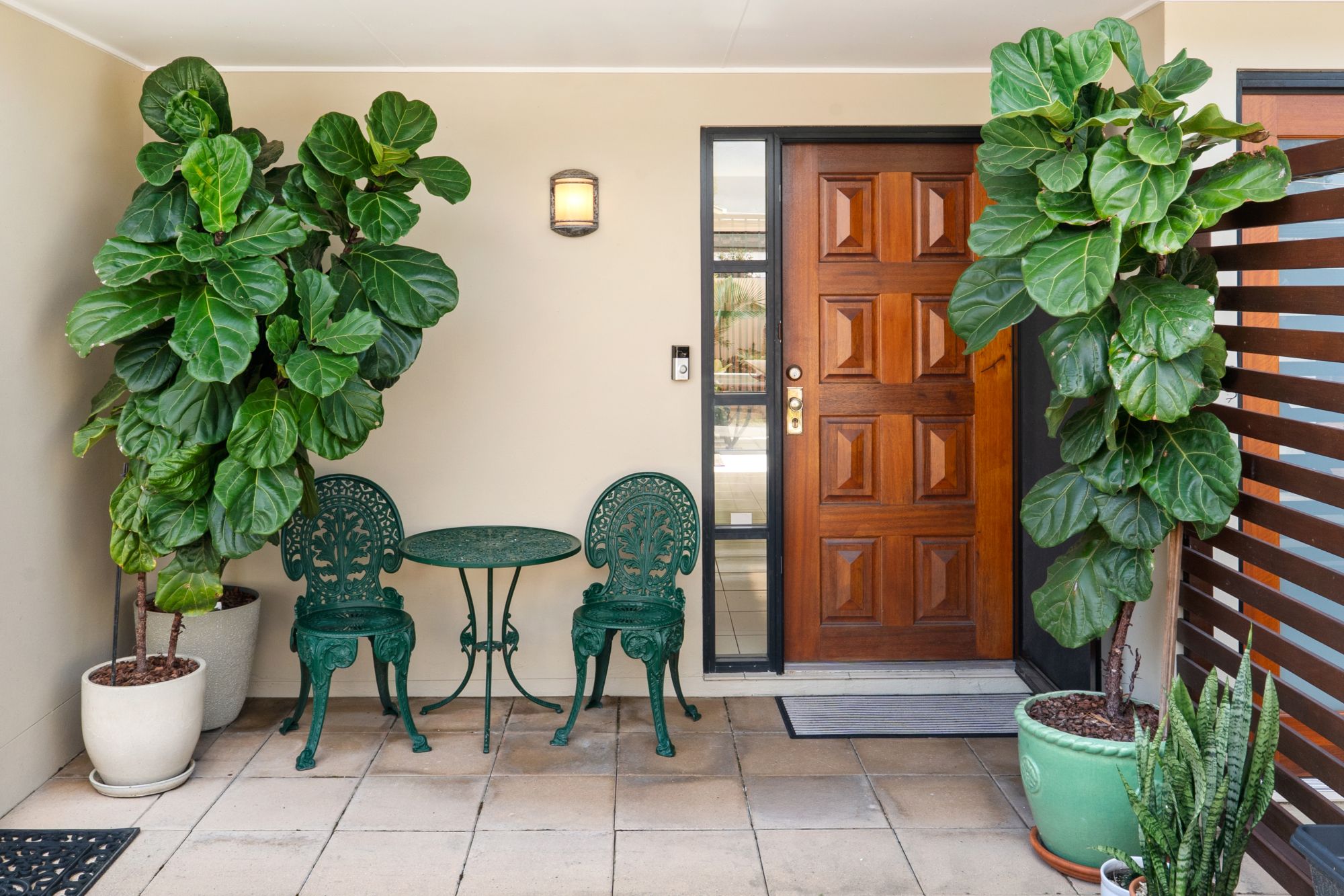 2/3 Ashton Street, Labrador, QLD 4215