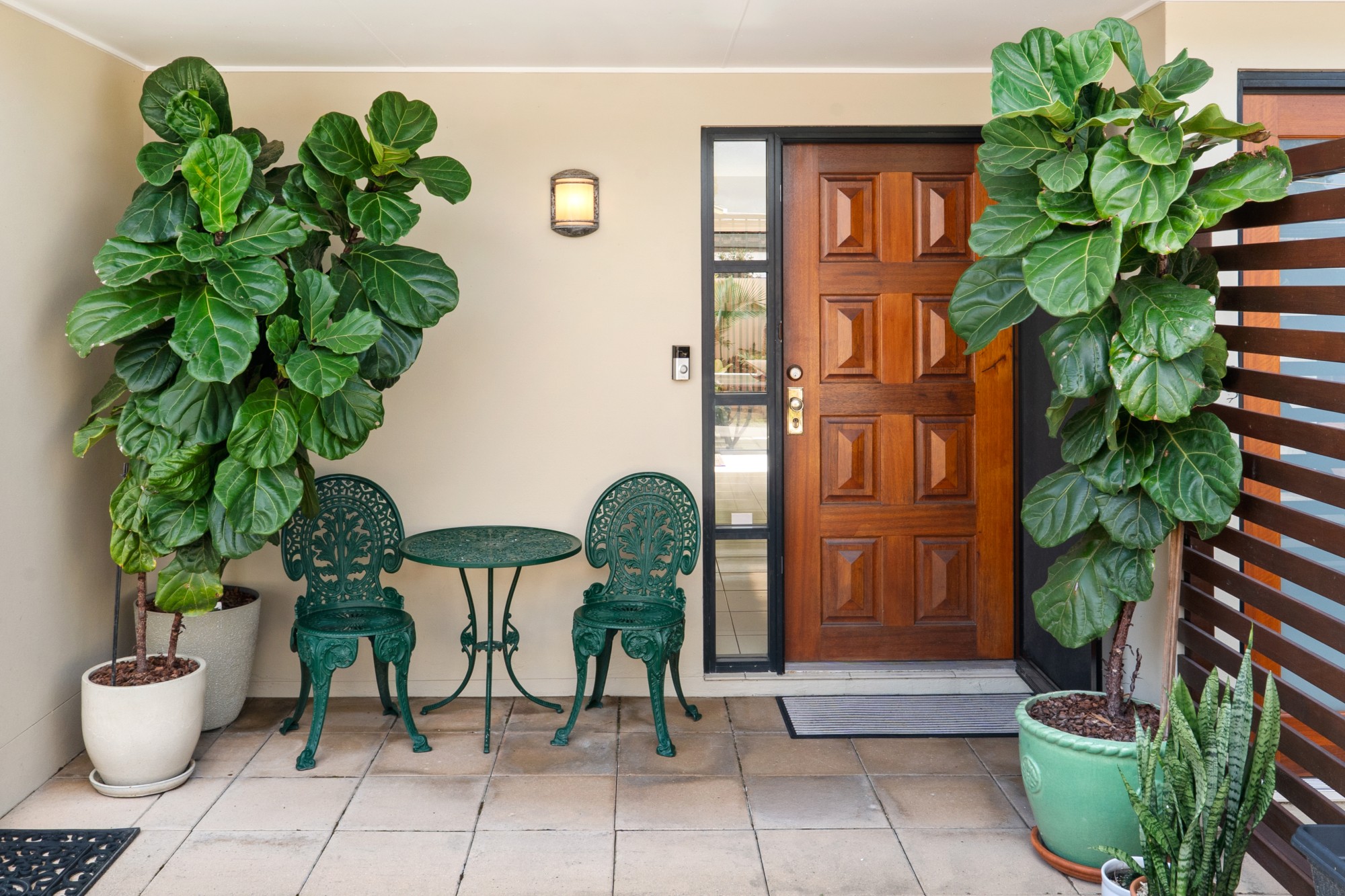 2/3 Ashton Street, Labrador, QLD 4215