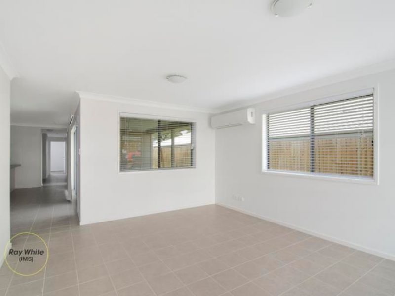 10A Greenpark Drive, Crestmead, QLD 4132