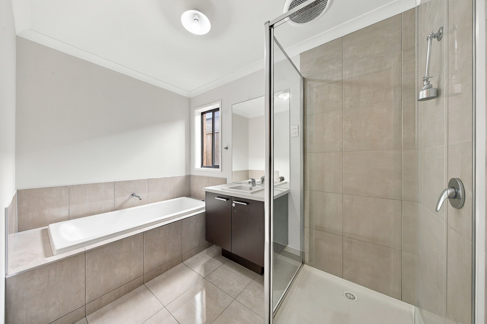 22 Kamona Street — photo 11 of 13