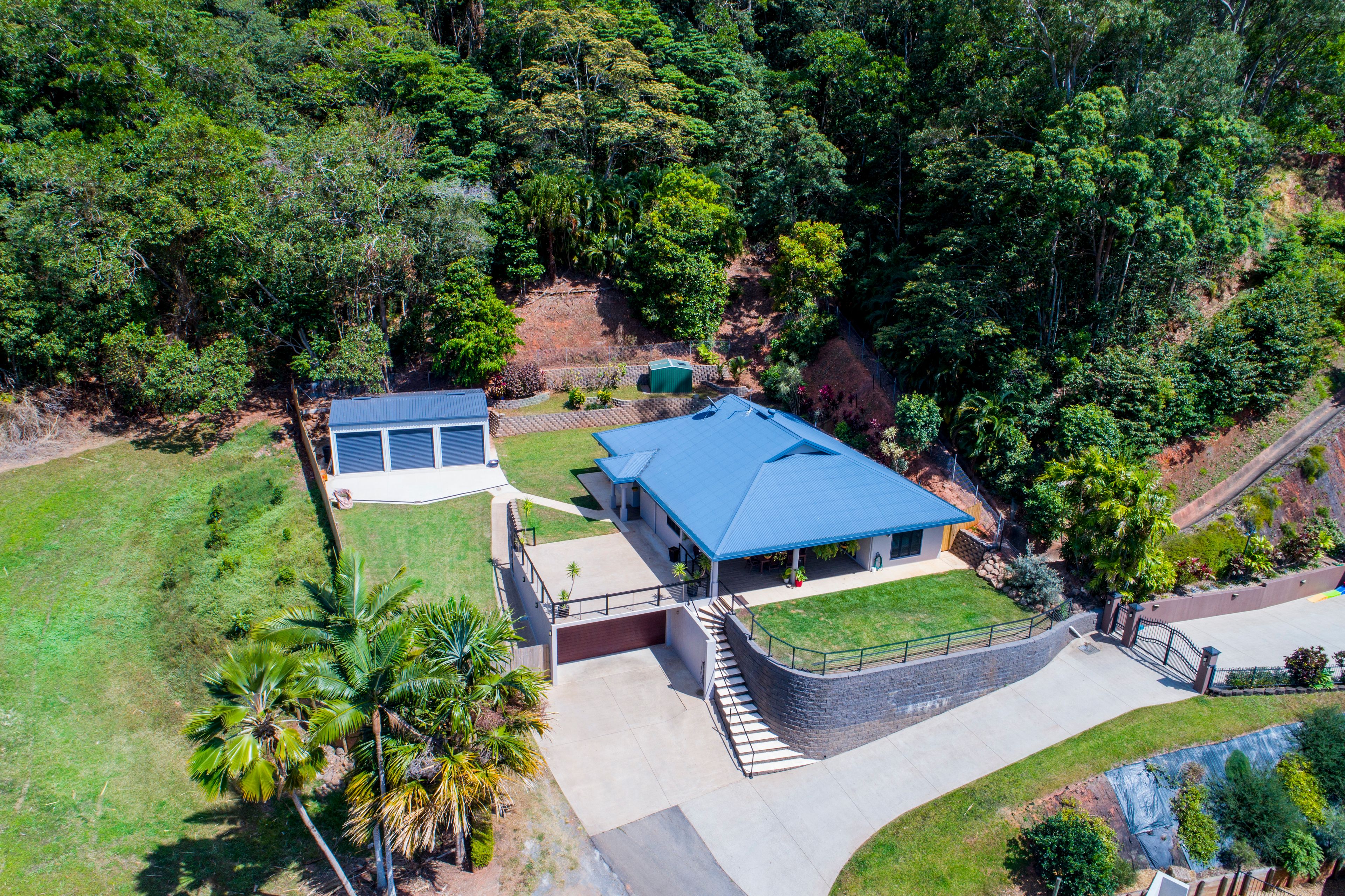 9 Senate Street, Bentley Park, QLD 4869