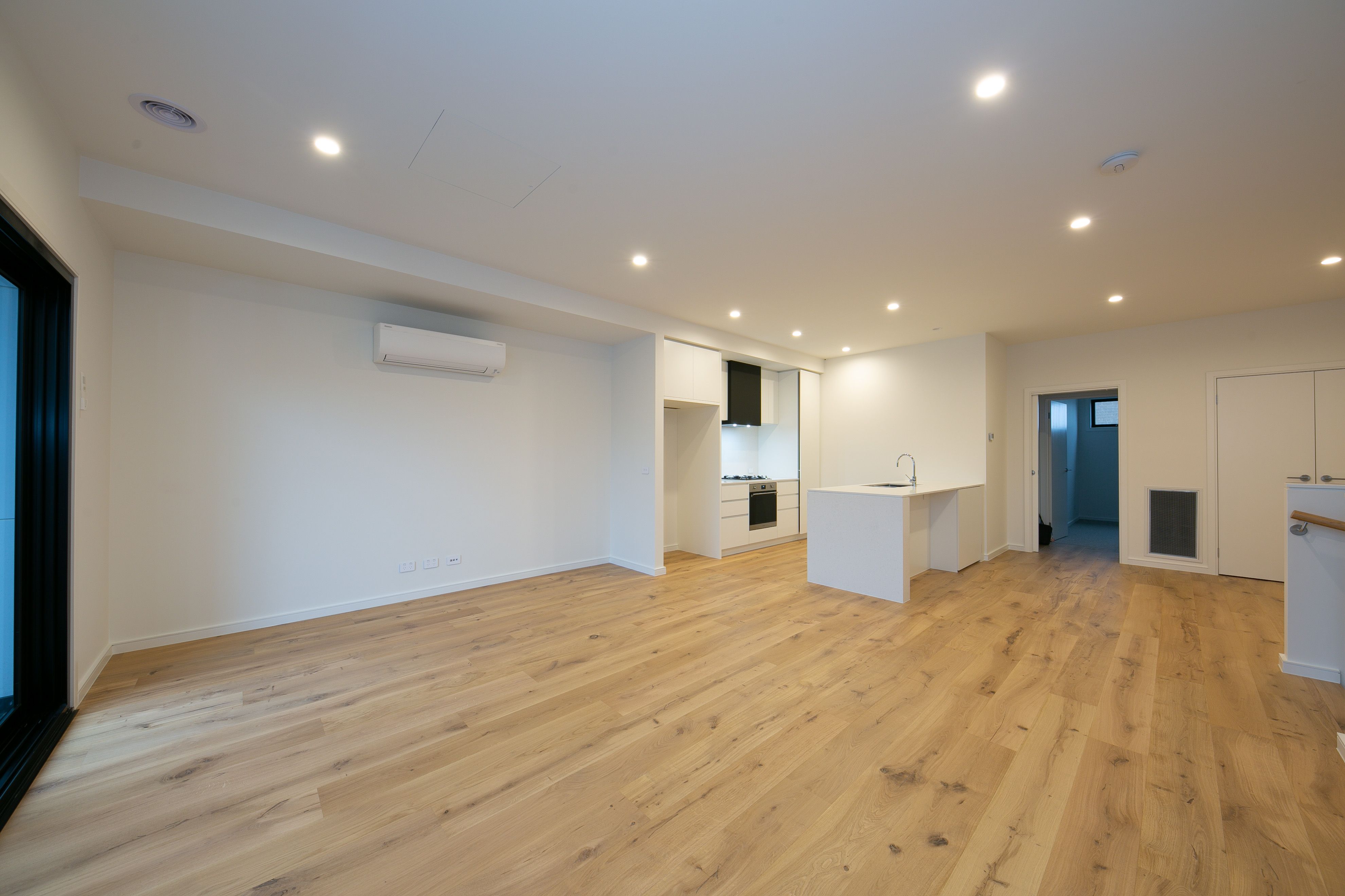 5 Auburn Walk, Burwood East, VIC 3151