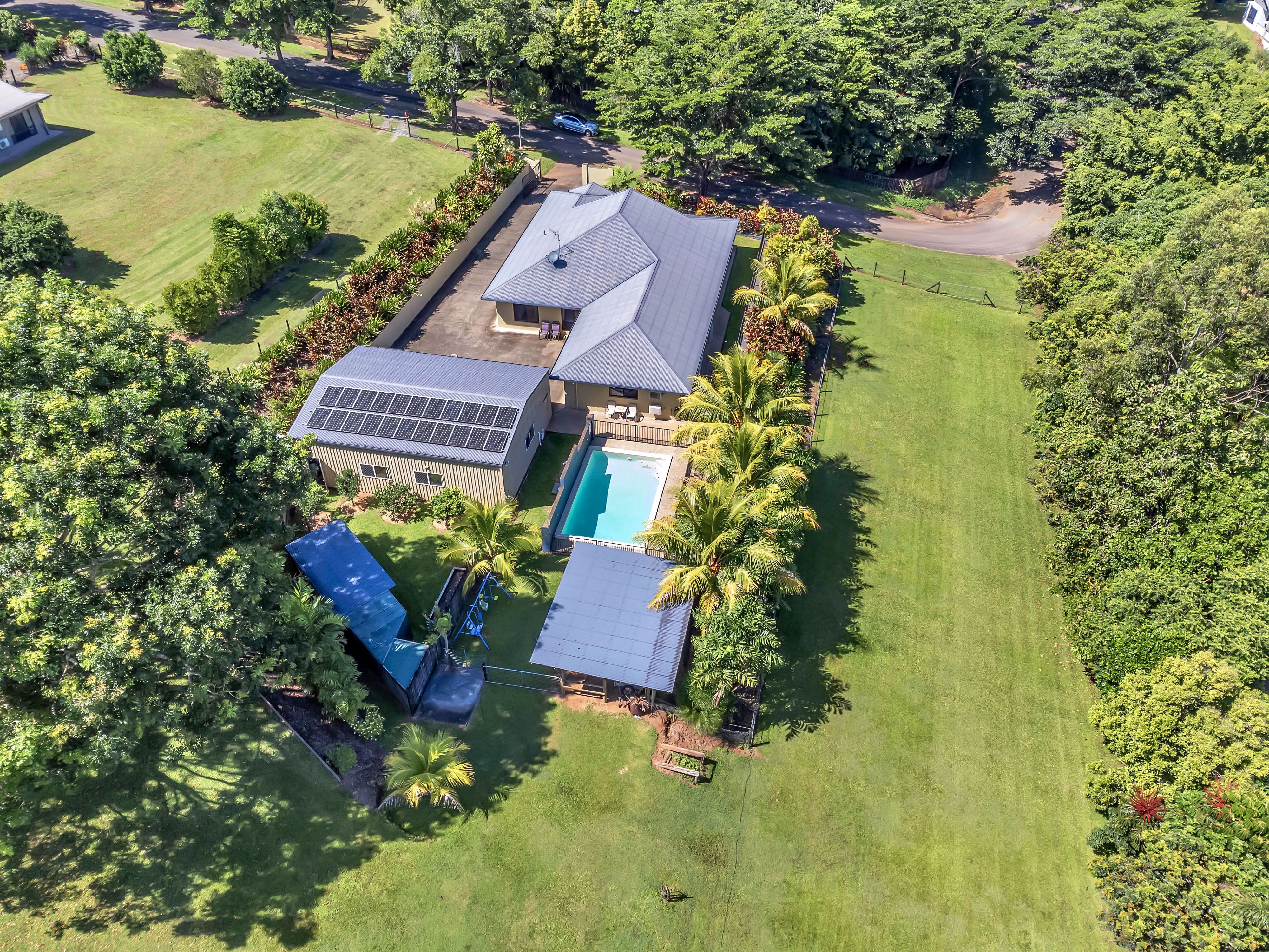 10-12 Prospector Close, Goldsborough QLD 4865