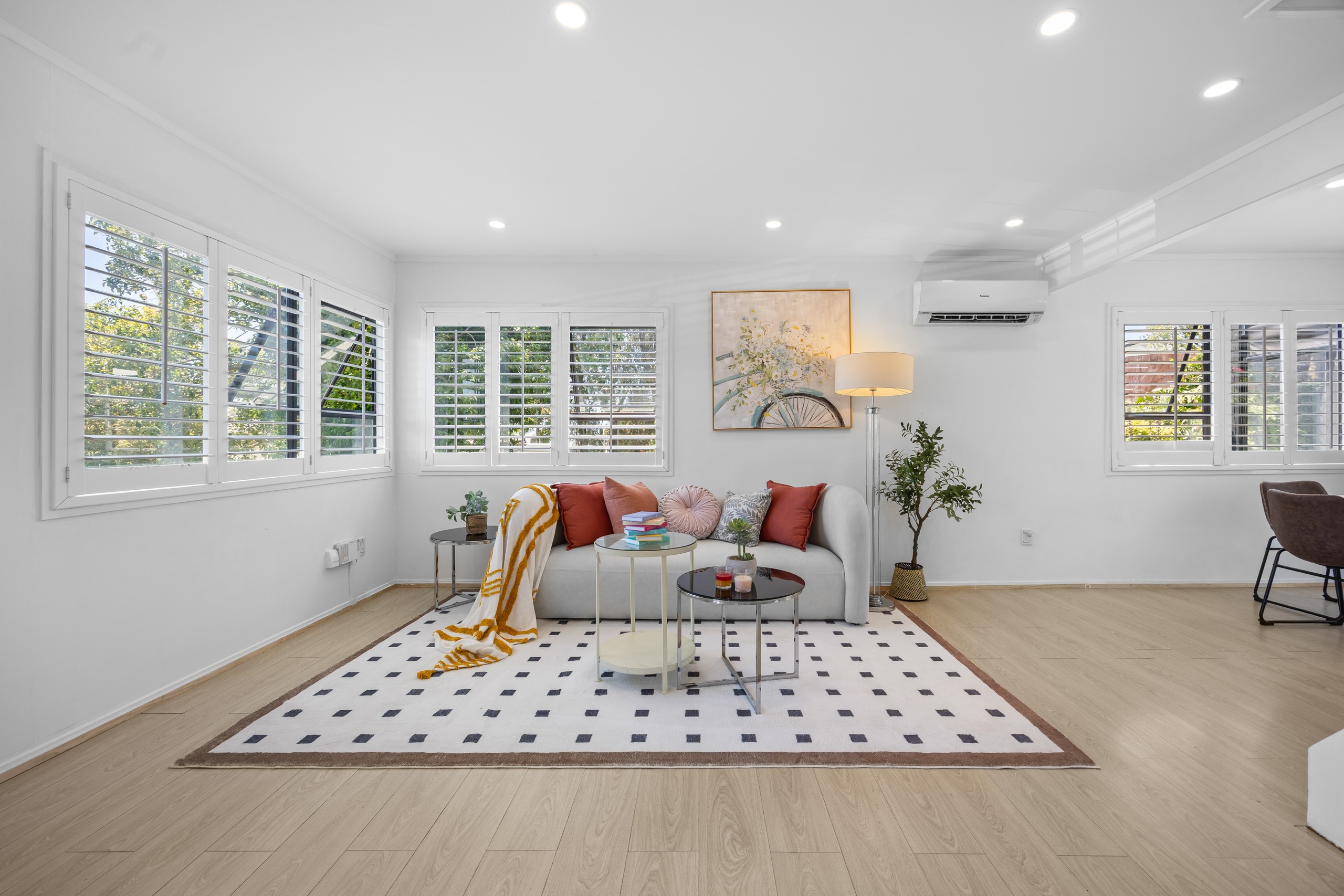 53 Robbies Road, Shelly Park, Manukau City