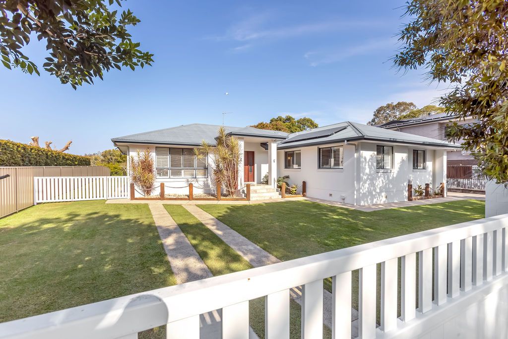 32 Tallebudgera Creek Road — photo 3 of 26