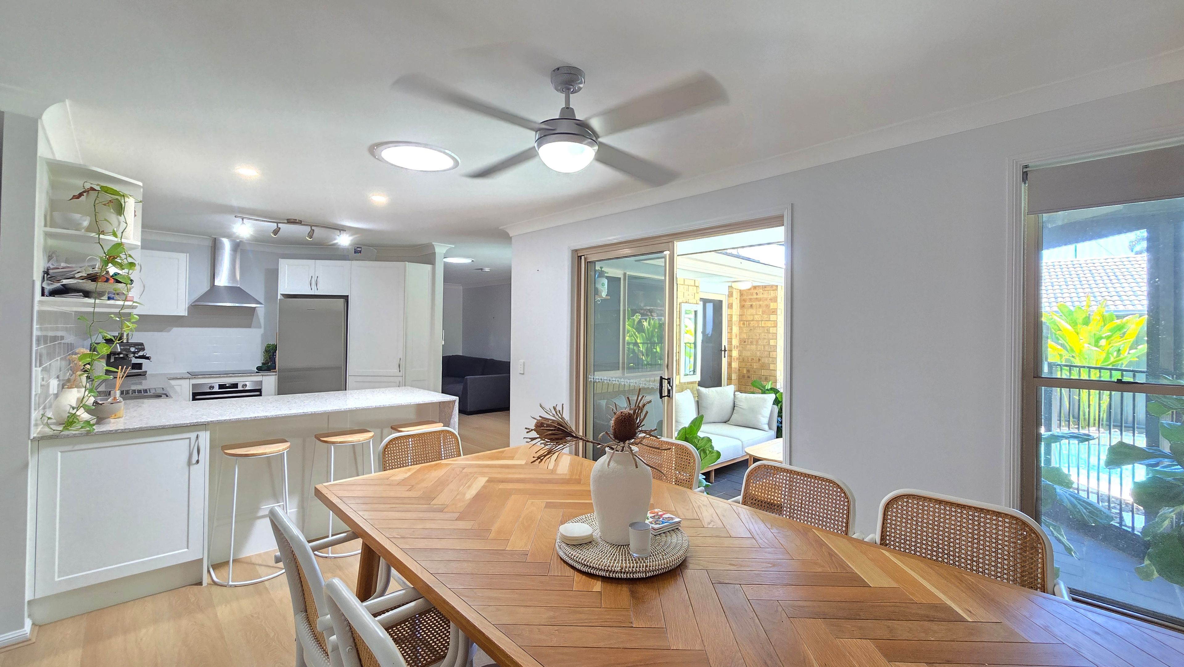 36 Samantha Drive — photo 4 of 16