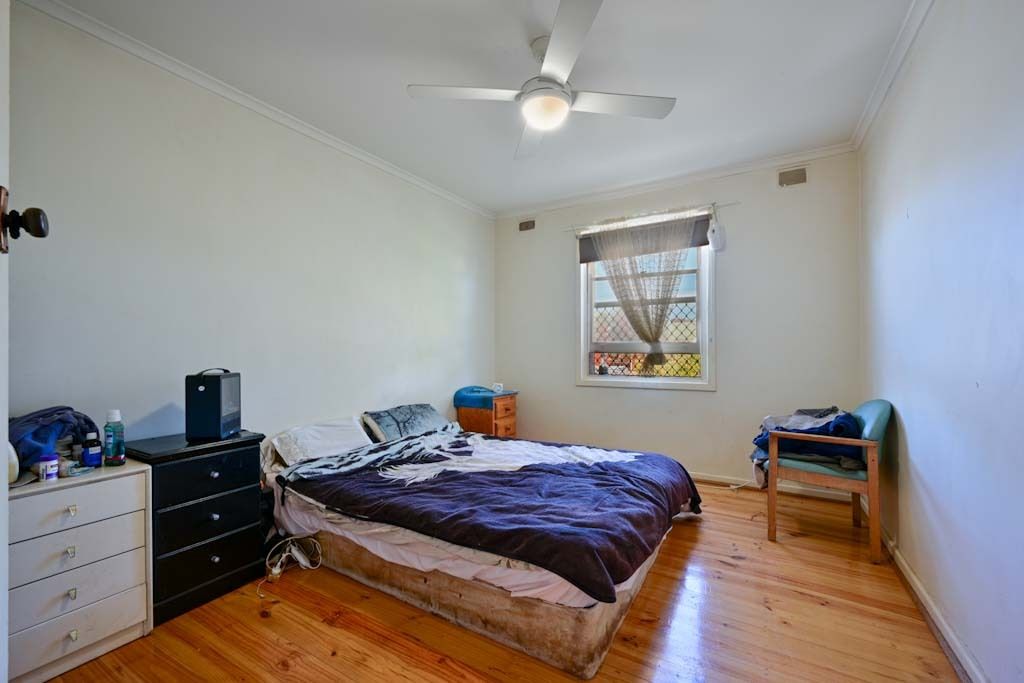 72 Gordon Street — photo 6 of 9
