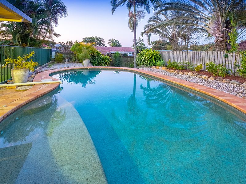 12 Bannockburn Crescent, Parkinson, QLD 4115
