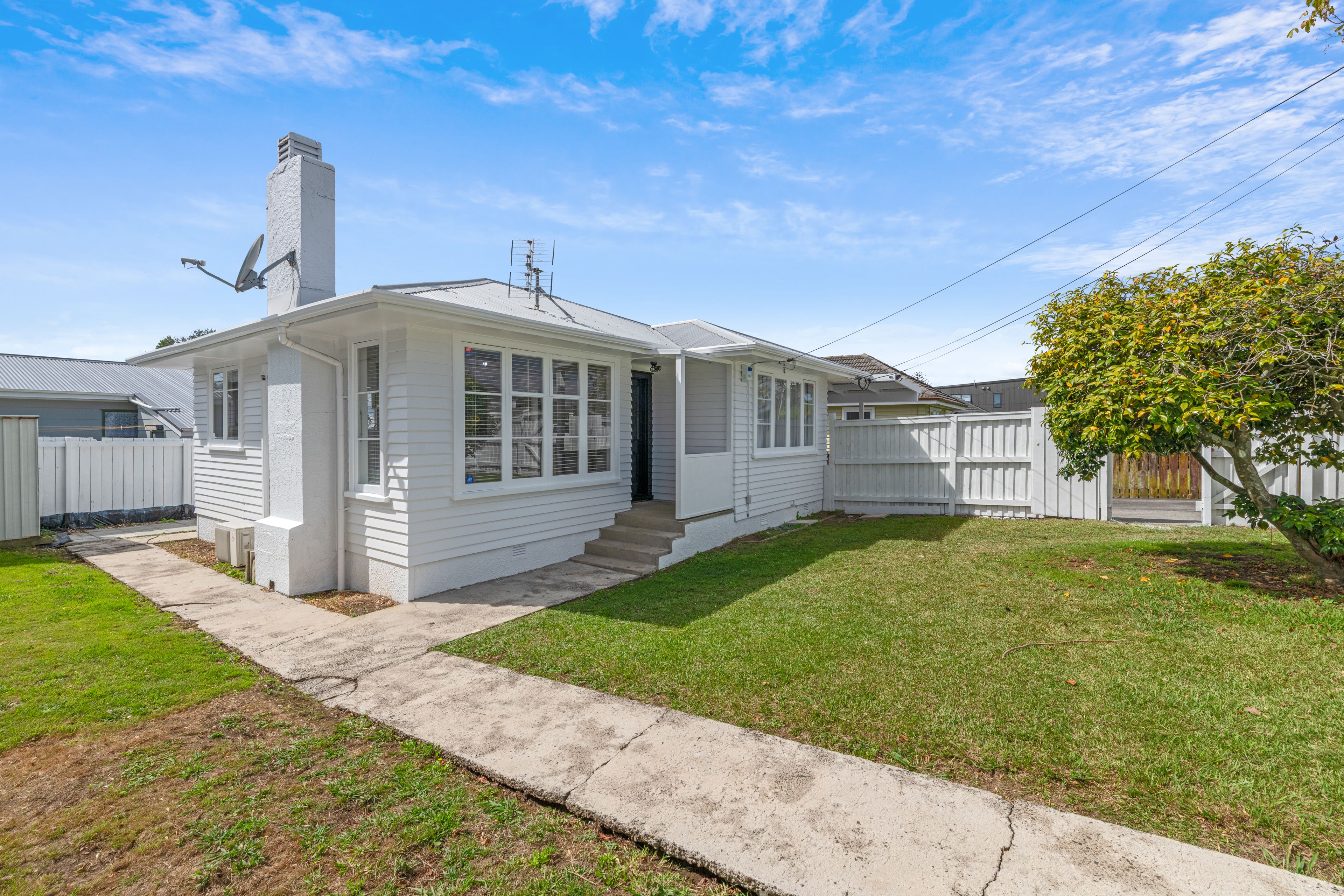 1/11 Henwood Road, Mangere East, Manukau City