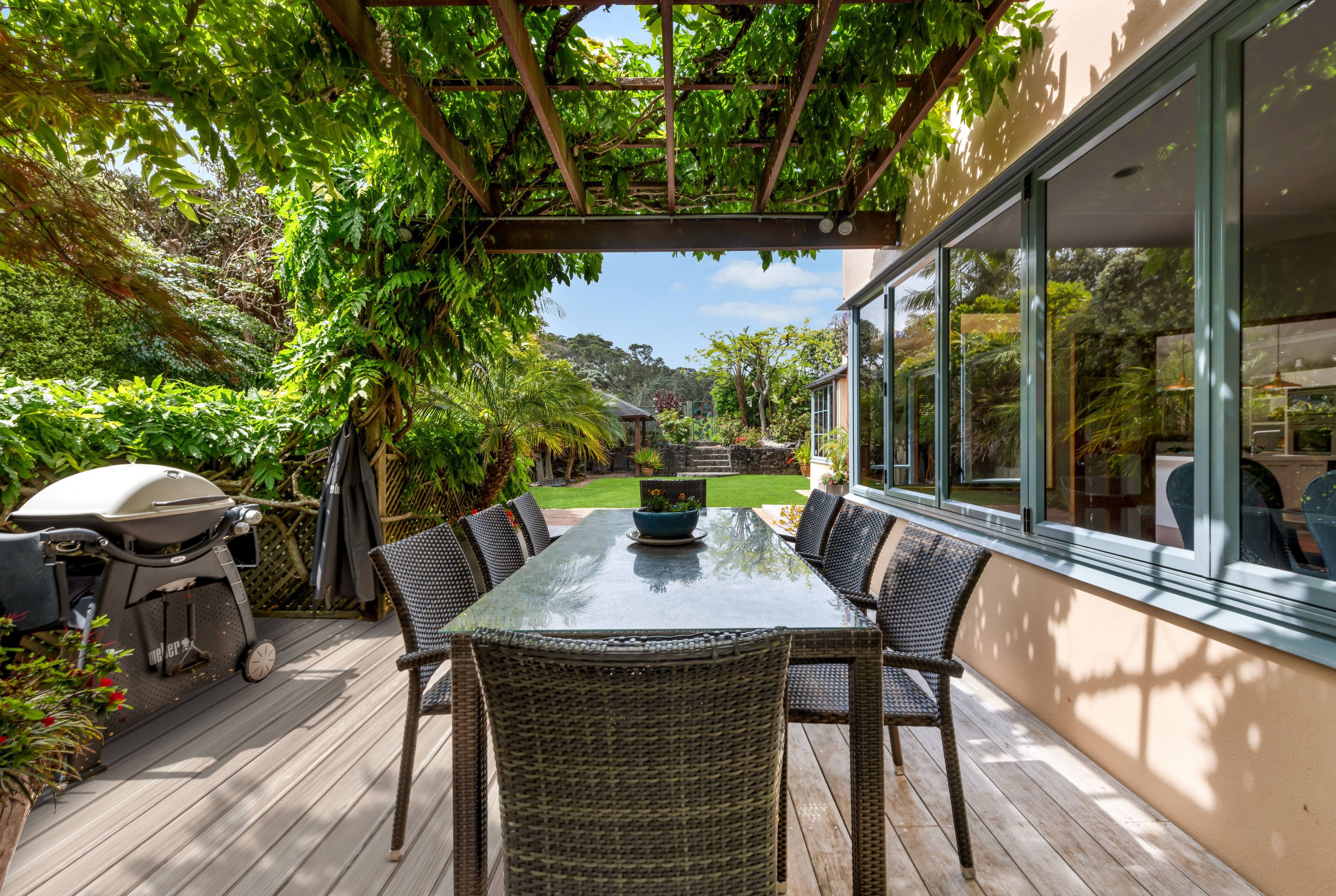 34 Morrow Avenue, Bucklands Beach, Manukau City 2012 - Sold House - Ray ...