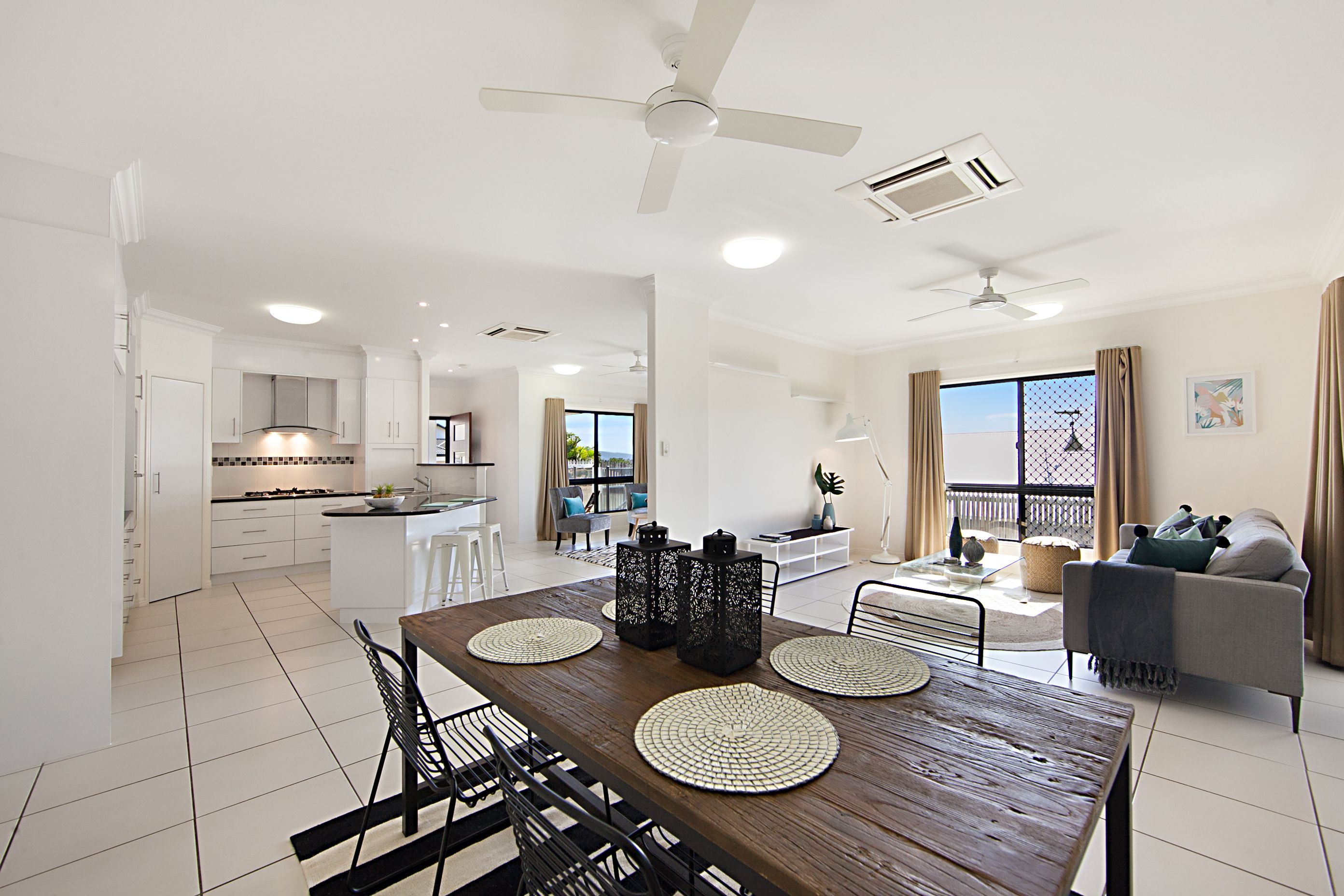18 Lockyer Place, Mount Louisa QLD 4814