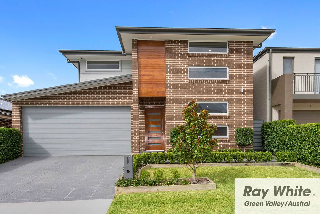 24 Alpine Place, Carnes Hill, NSW 2171