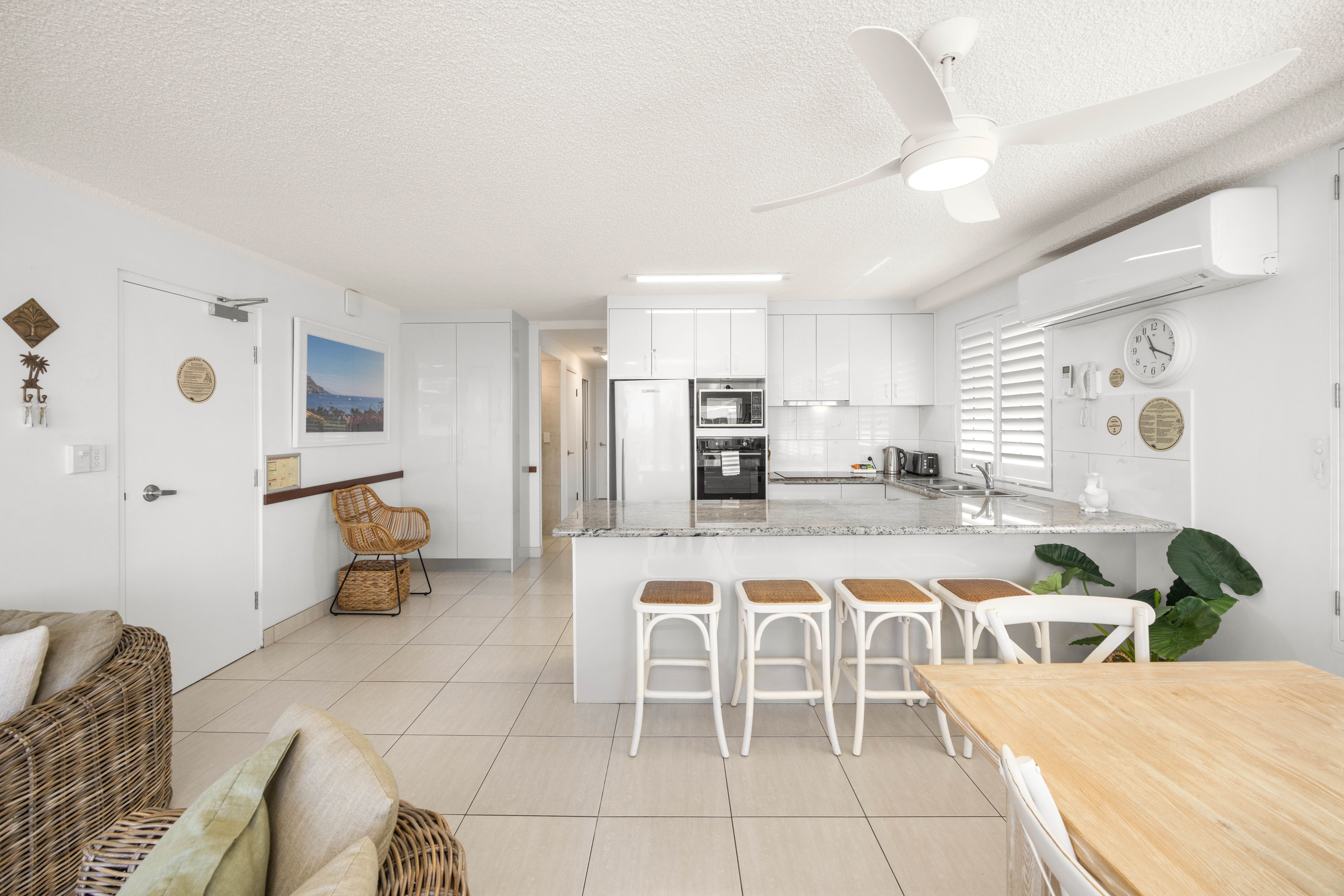Unit 8/28 Orvieto Terrace — photo 10 of 26