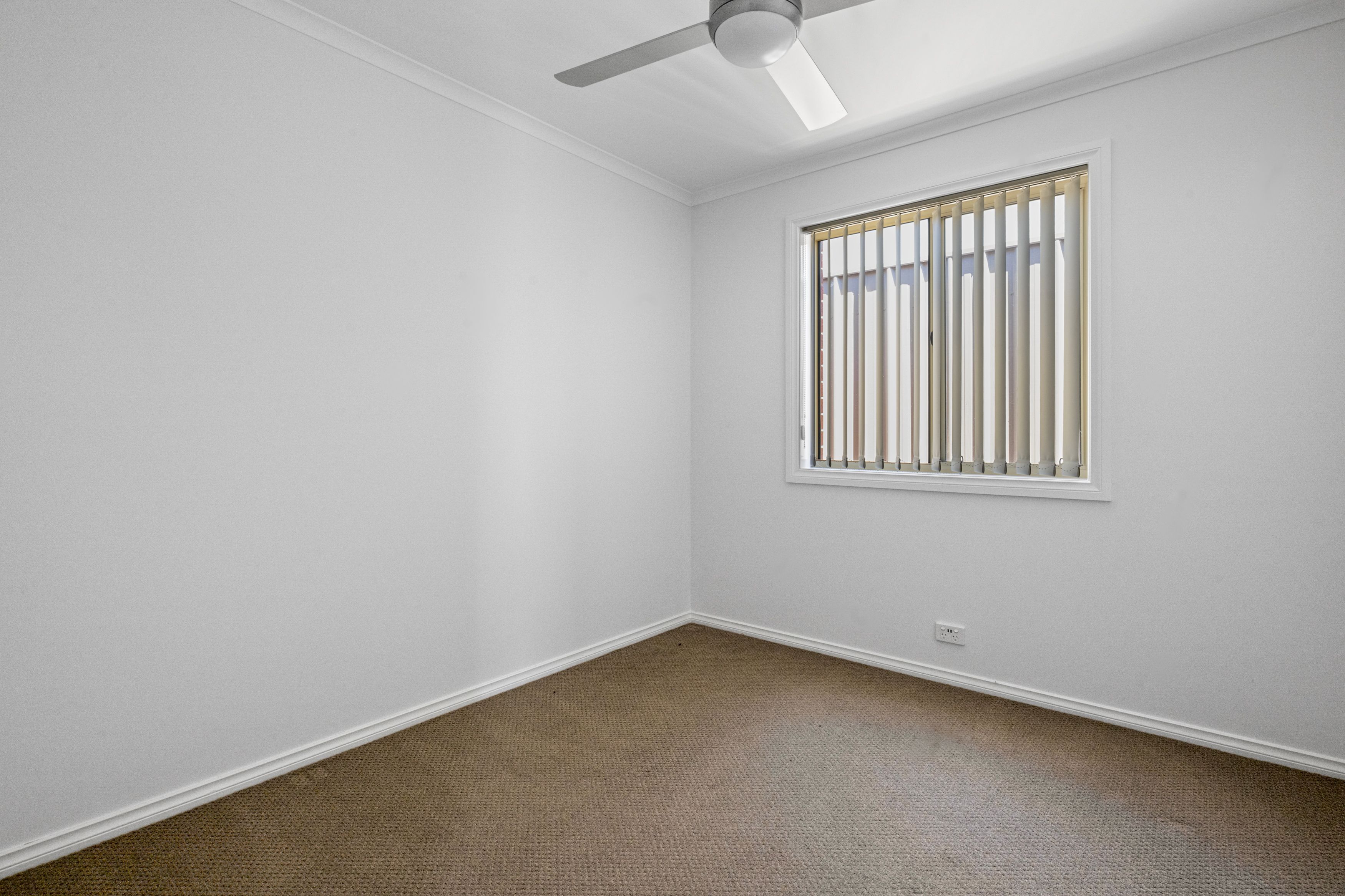 5 Willowbark Crescent — photo 13 of 17