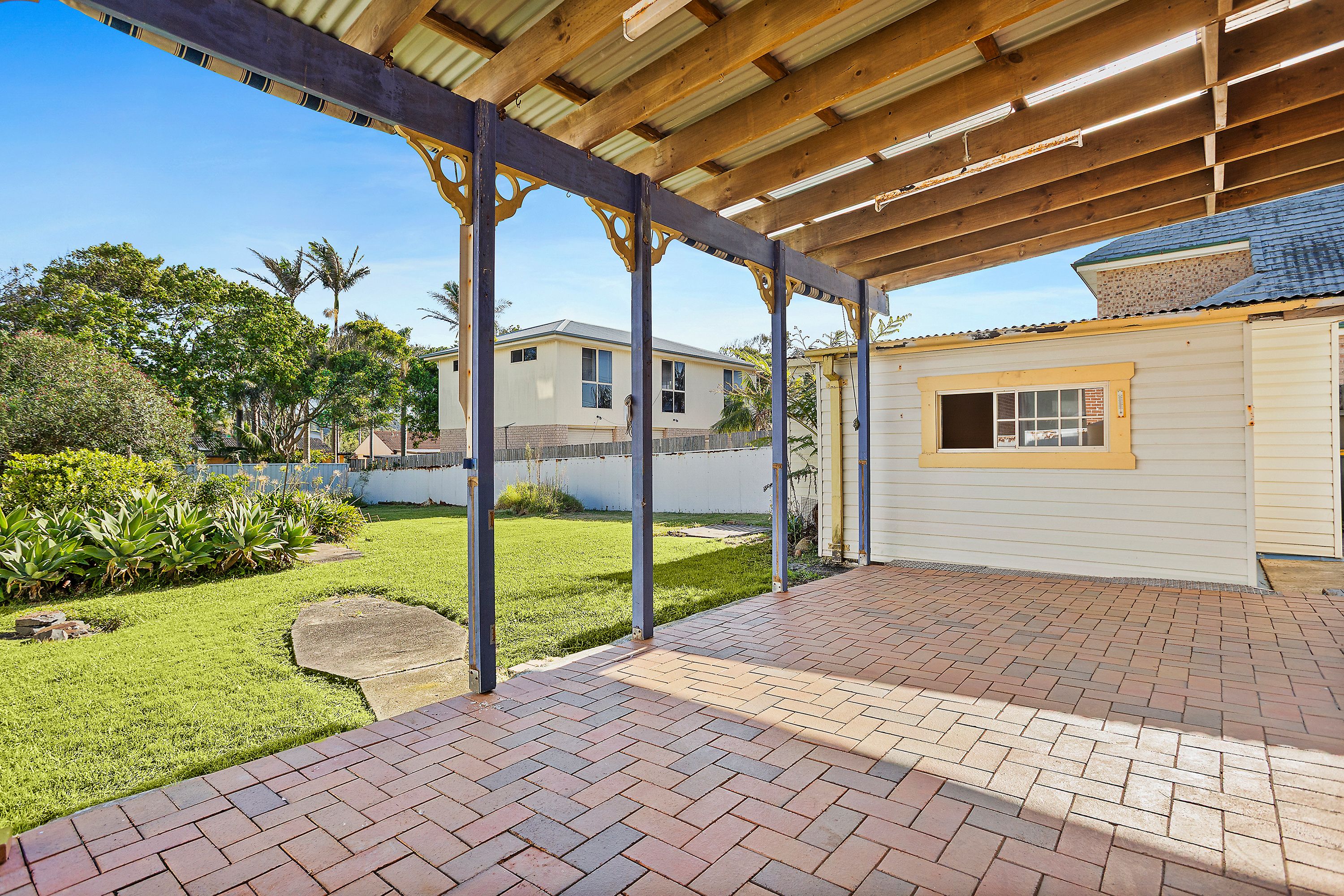 12 Beach Road — photo 7 of 12