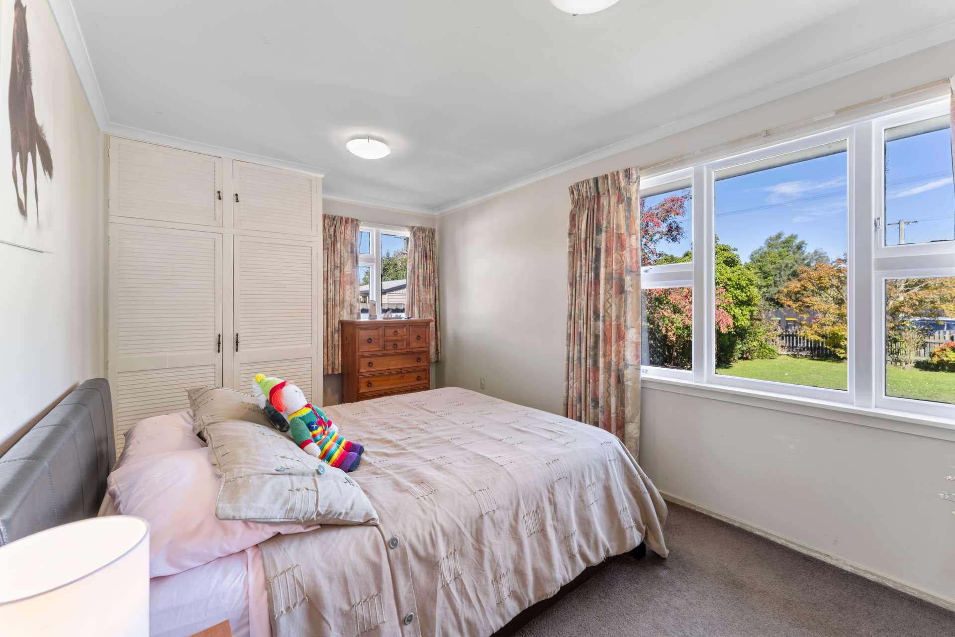 16 Woodend Road photo 8
