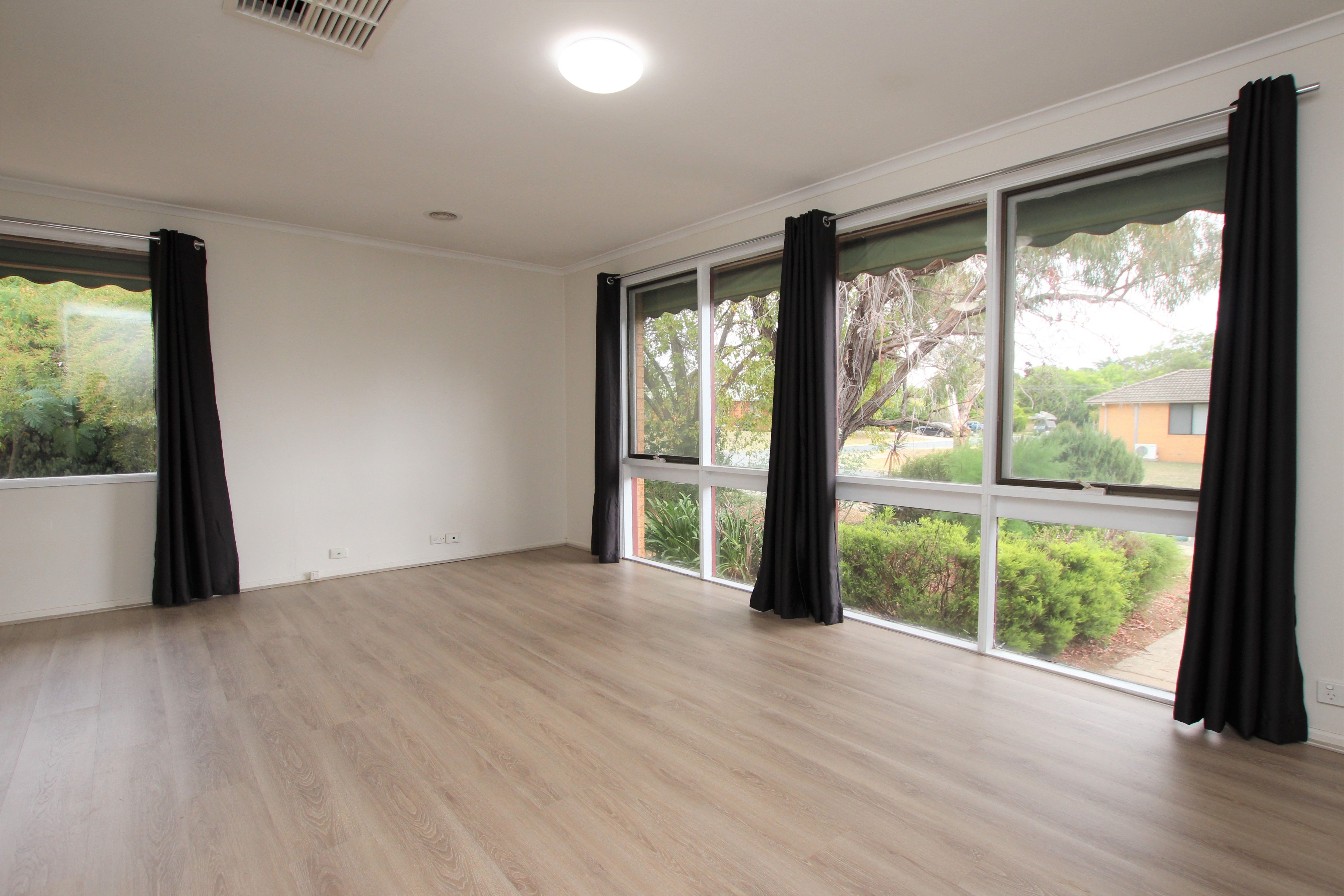 20 Diamantina Crescent — photo 4 of 24