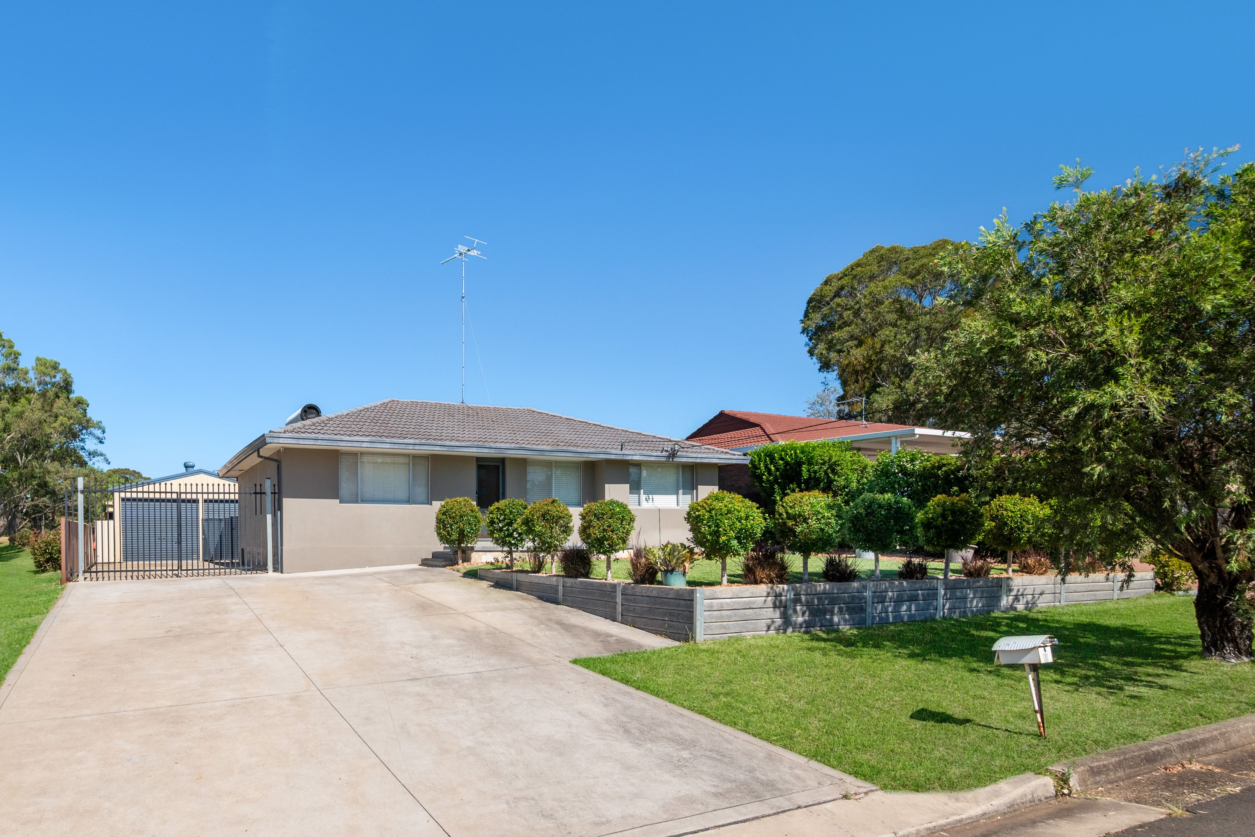 14 Carinda Drive , South Penrith NSW 2750