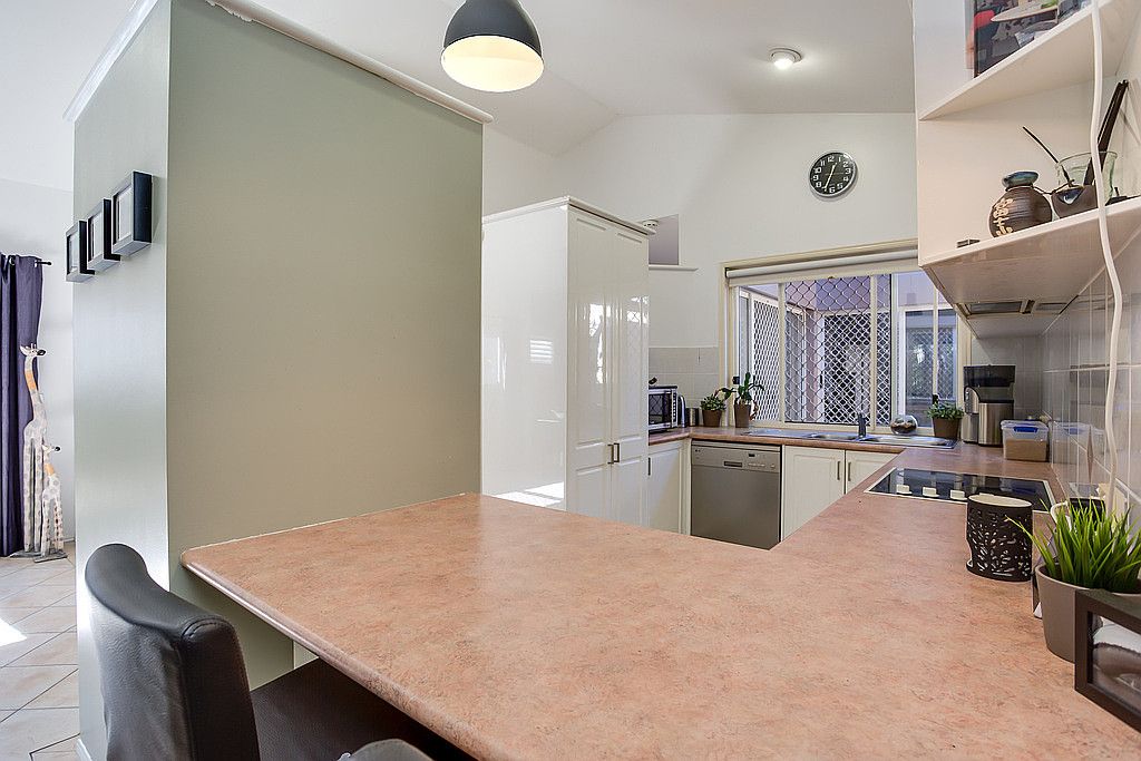 15 Highgate Lane — photo 3 of 12