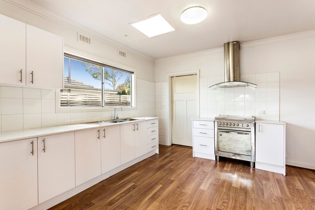 32 Jeffers Street, Noble Park, VIC 3174
