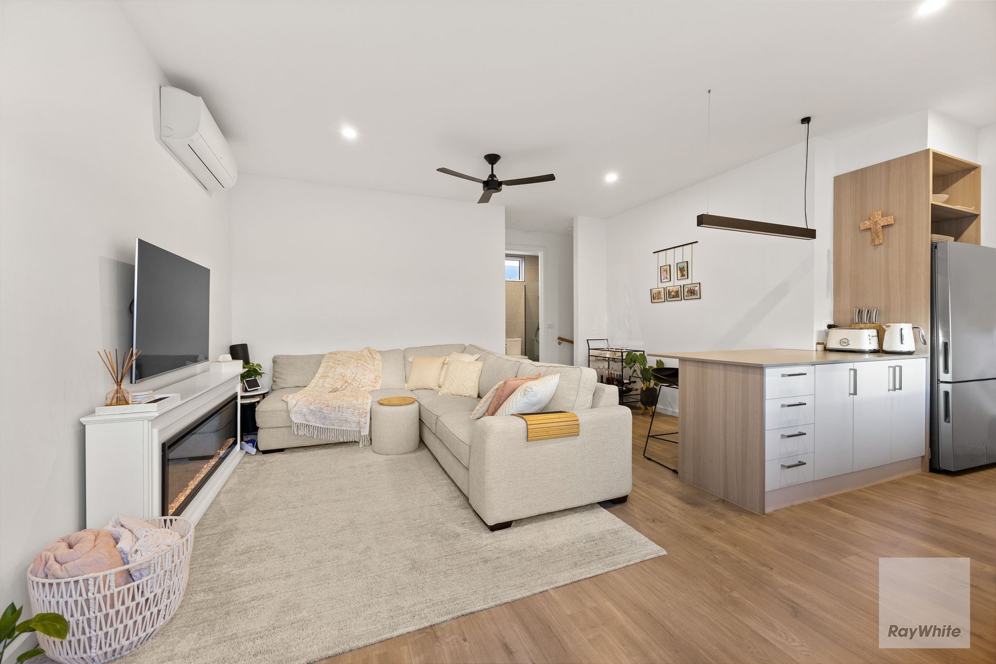 2/18 Ibbottson Street, Watsonia, VIC 3087