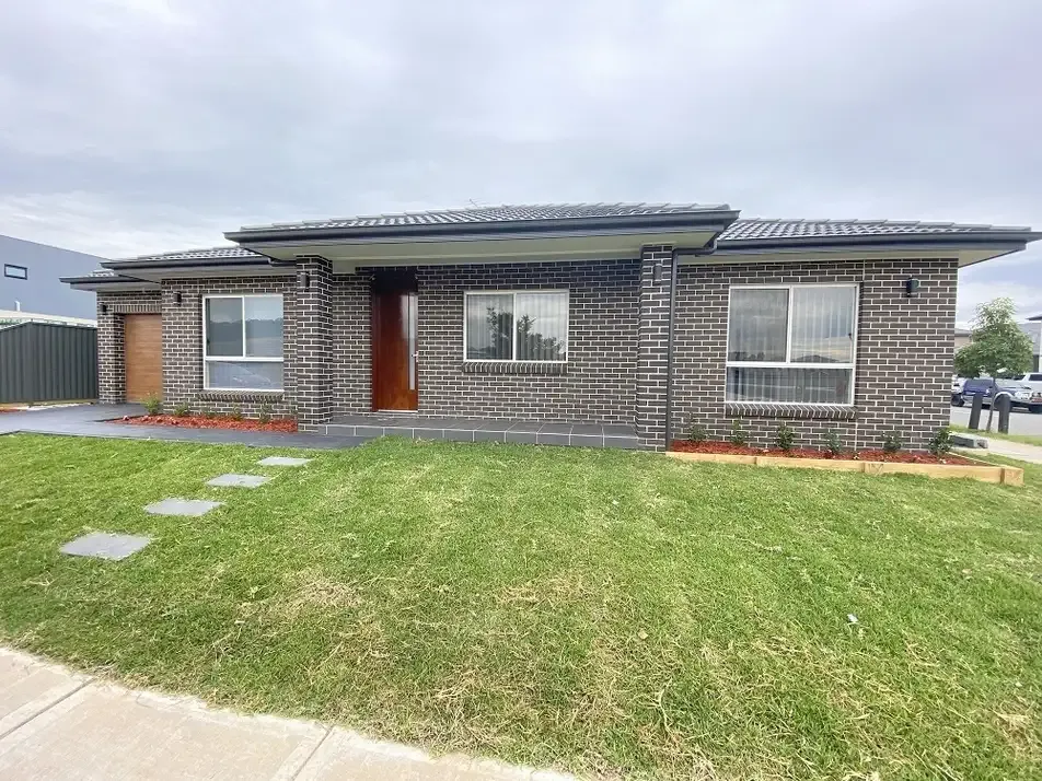 168 Willowdale Drive, Denham Court, NSW 2565