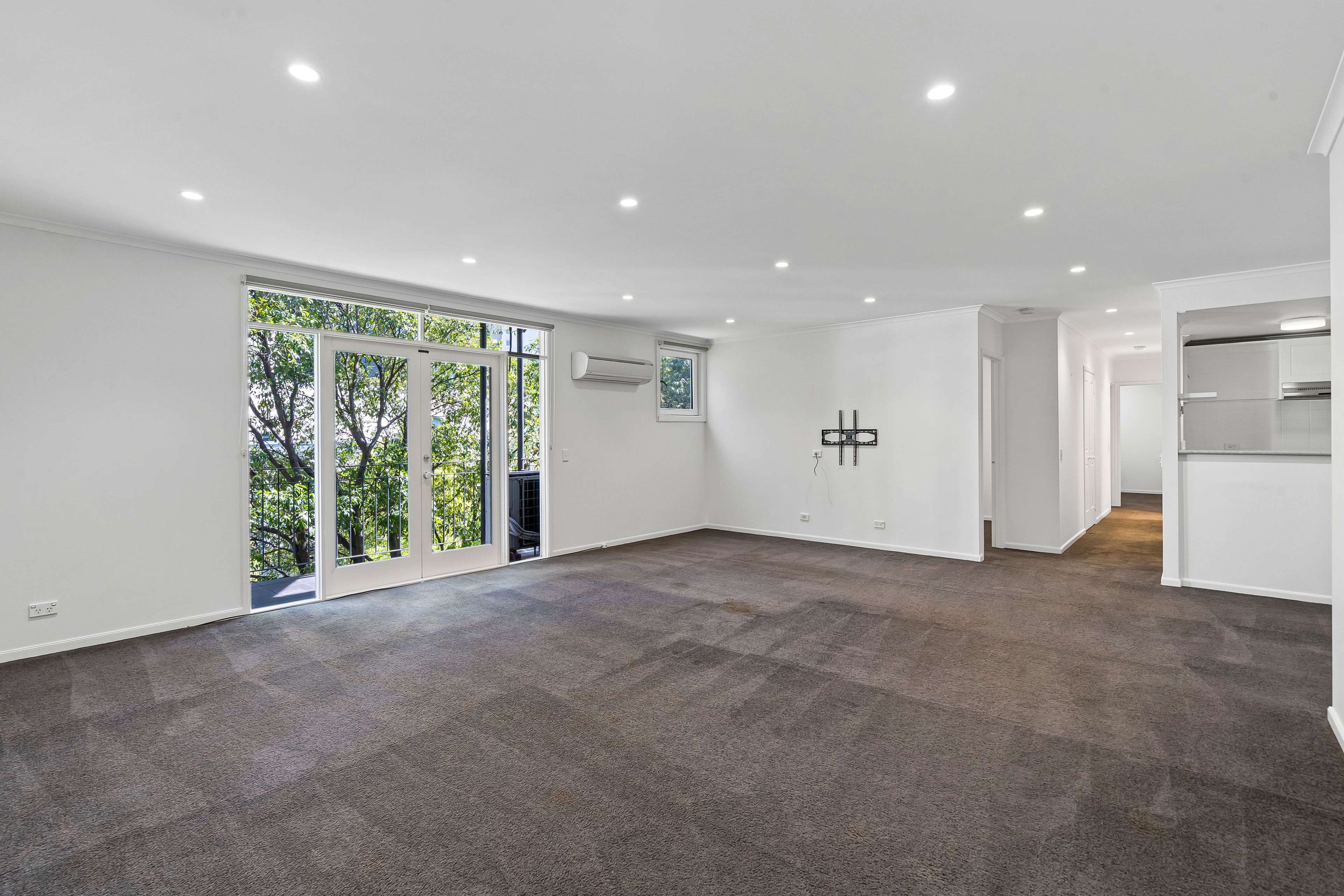 104/120 Sturt Street — photo 5 of 19
