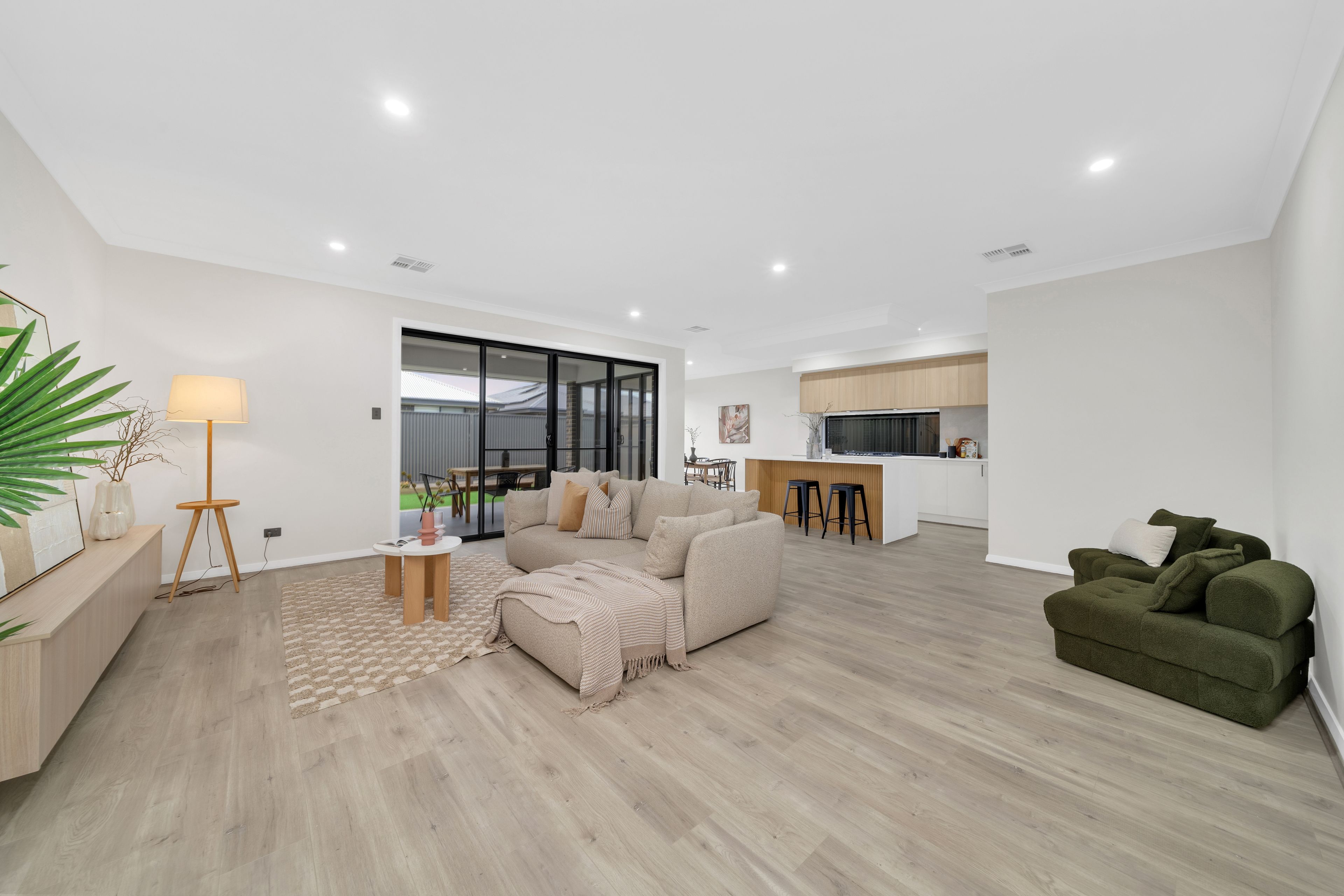 38 Kingfisher Drive — photo 3 of 22