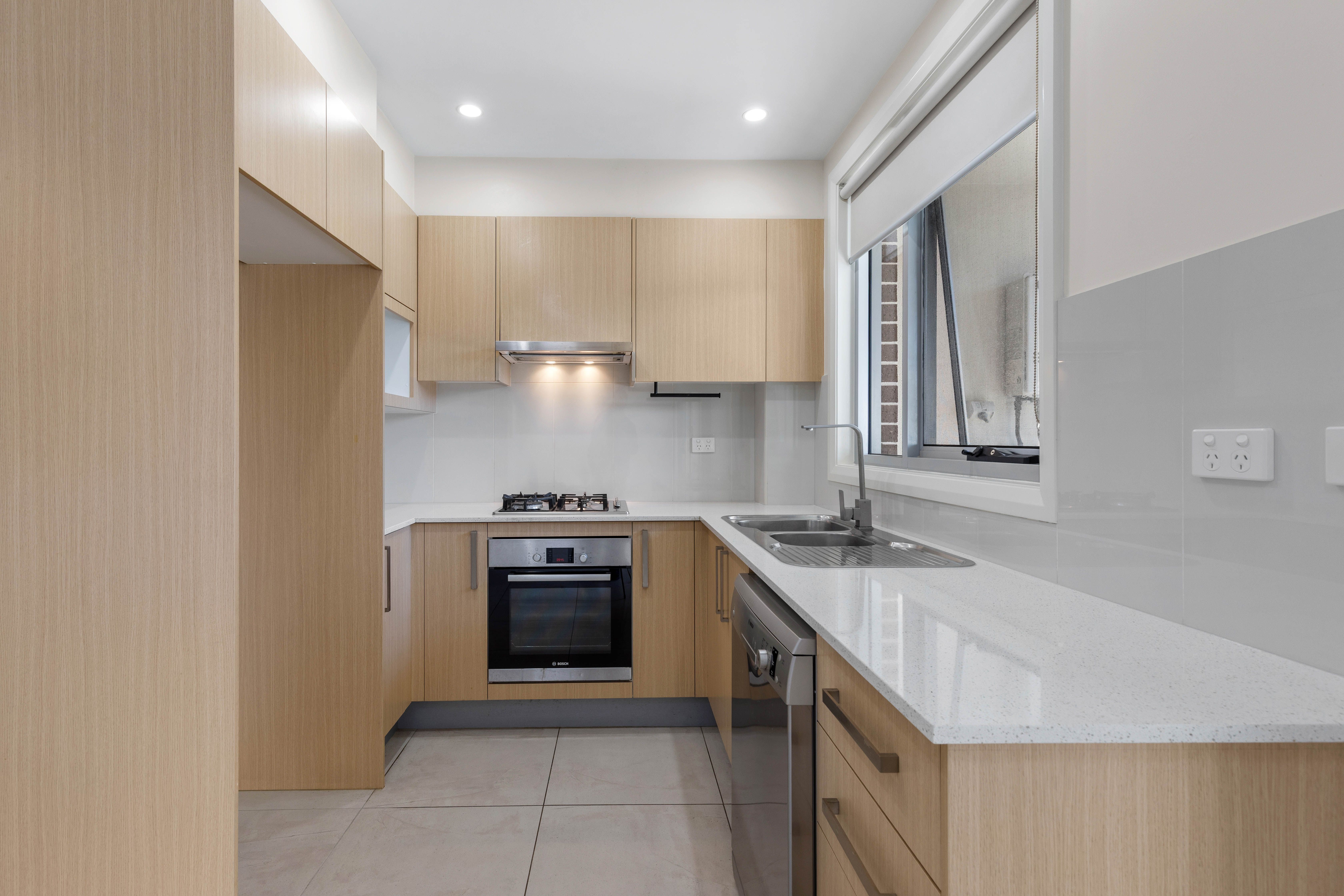 6/5-7 Richards Avenue — photo 4 of 11