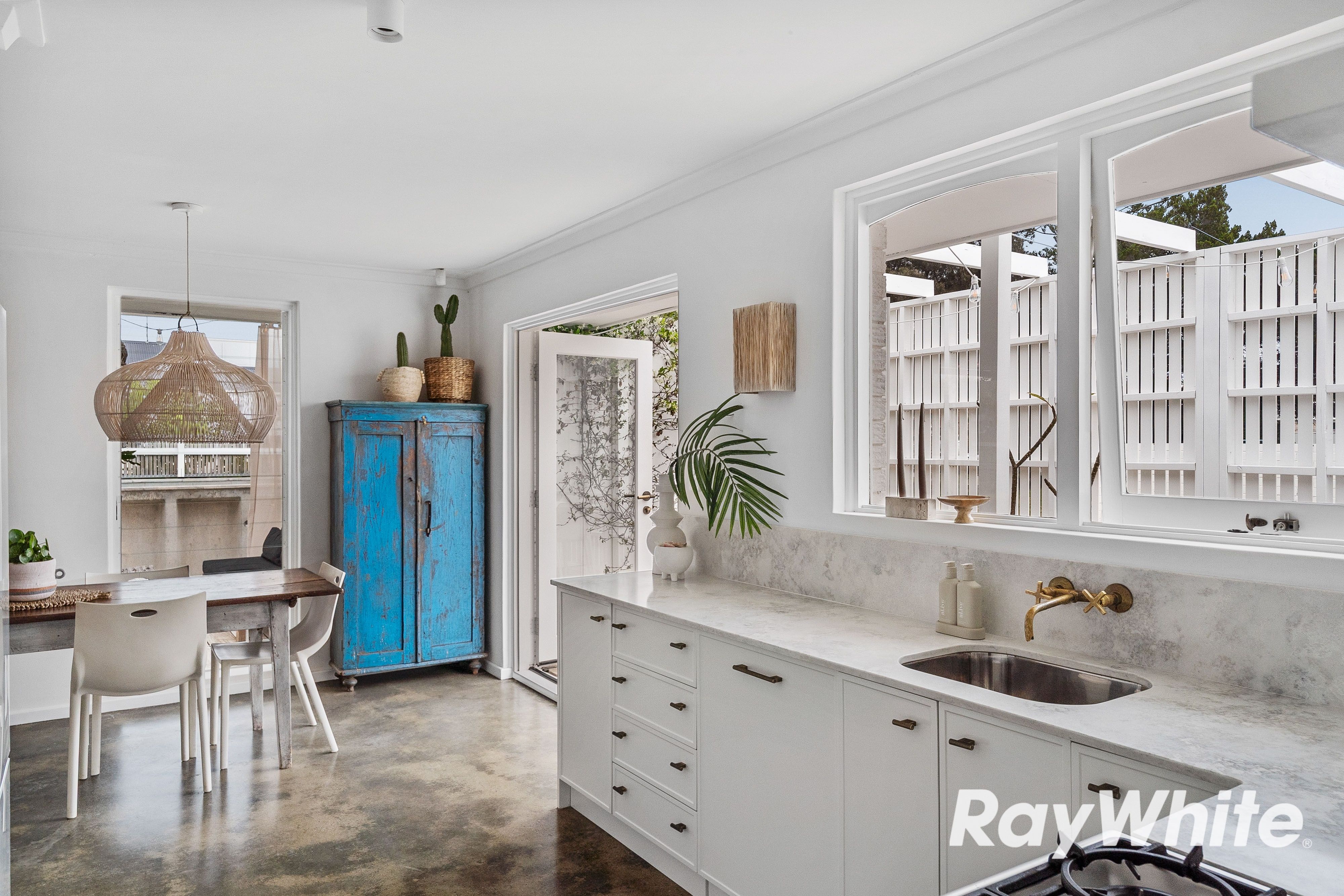 15 Clyde Place — photo 6 of 28