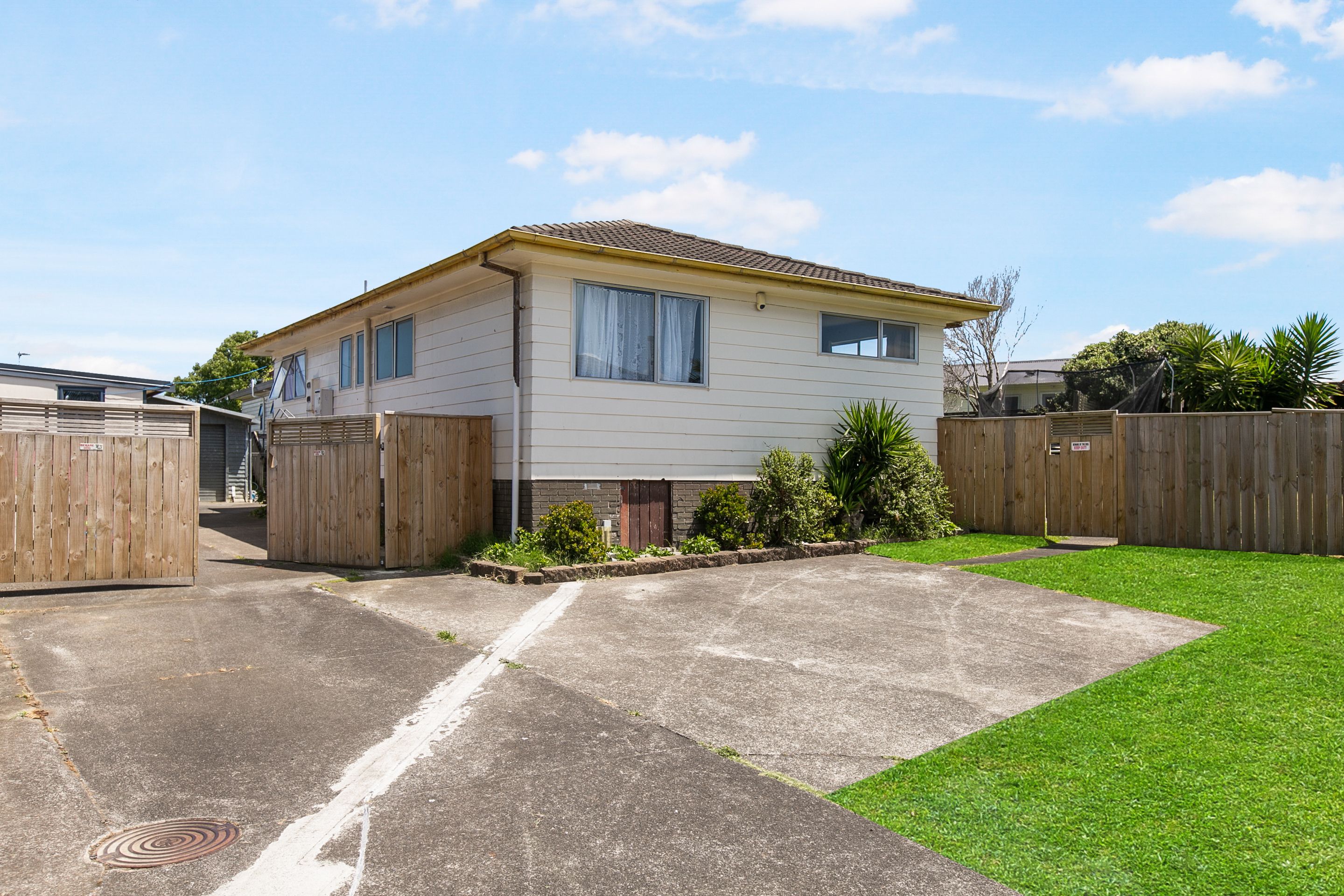 19 Benton Place, Manurewa, Manukau City
