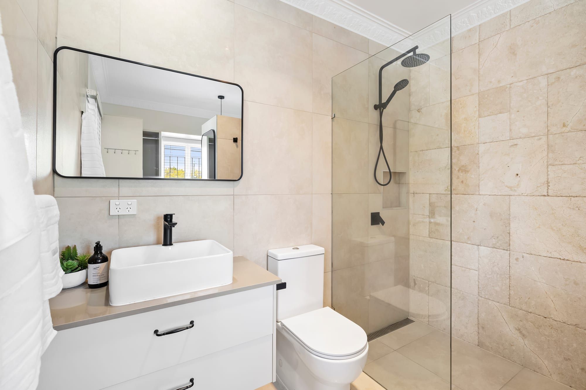 6 Broadbent Street — photo 12 of 22