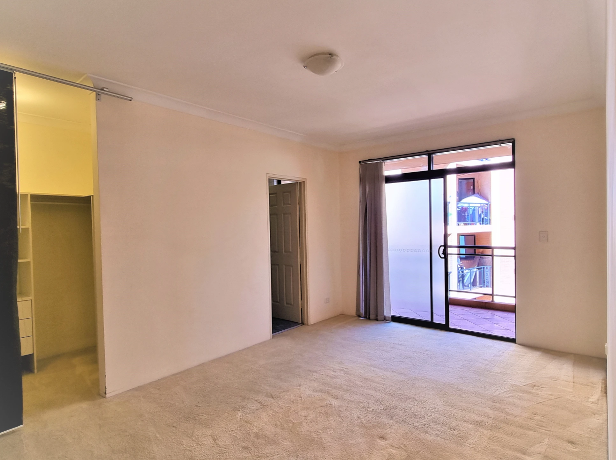 18/39-41 Park Road — photo 4 of 9