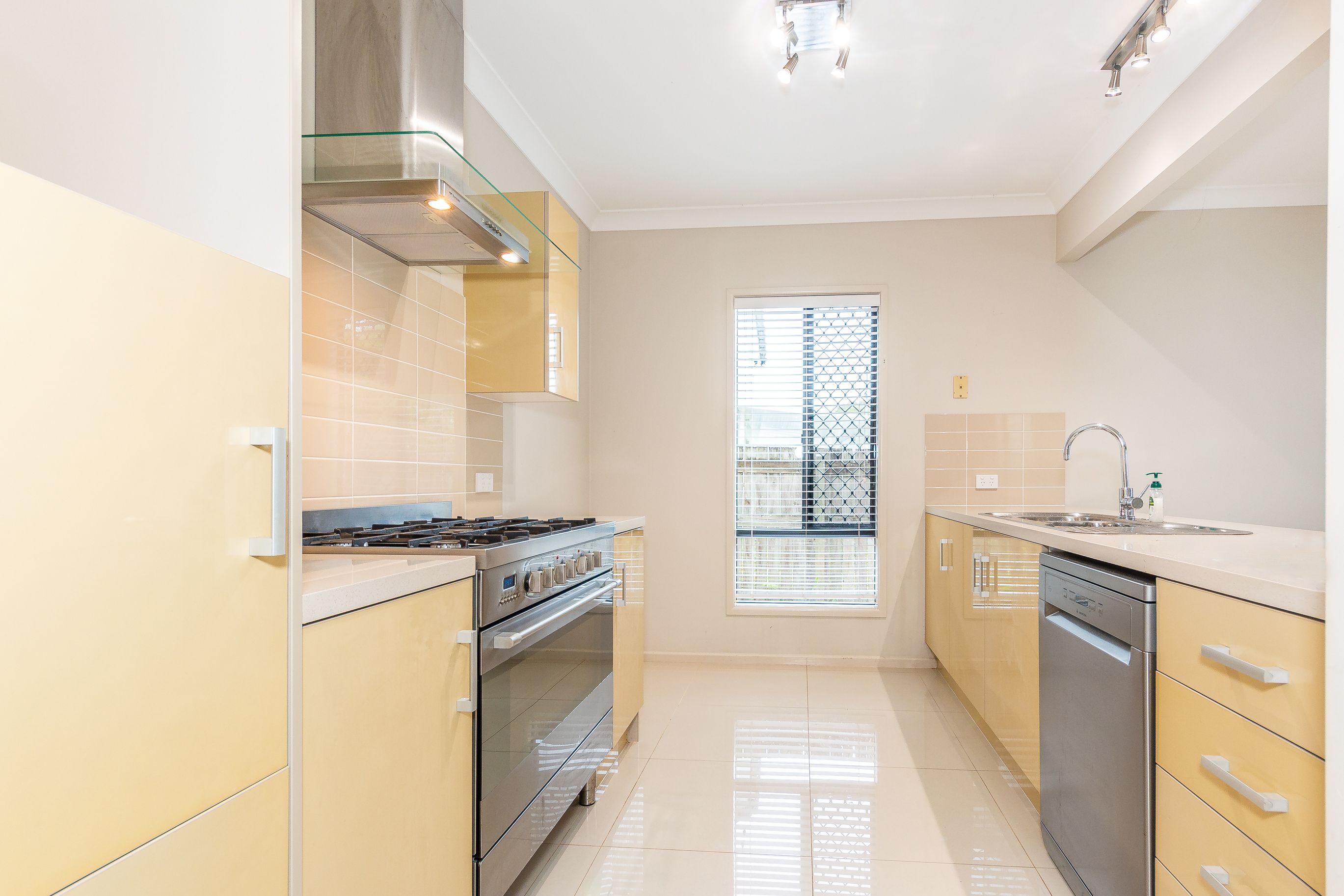 41 Central Avenue, Scarborough, QLD 4020