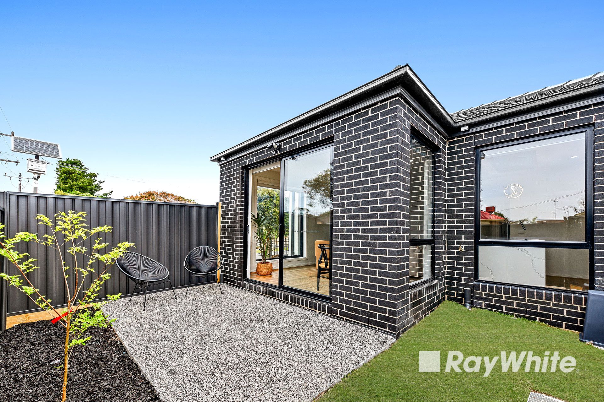 6 Dorothy Court — photo 13 of 15