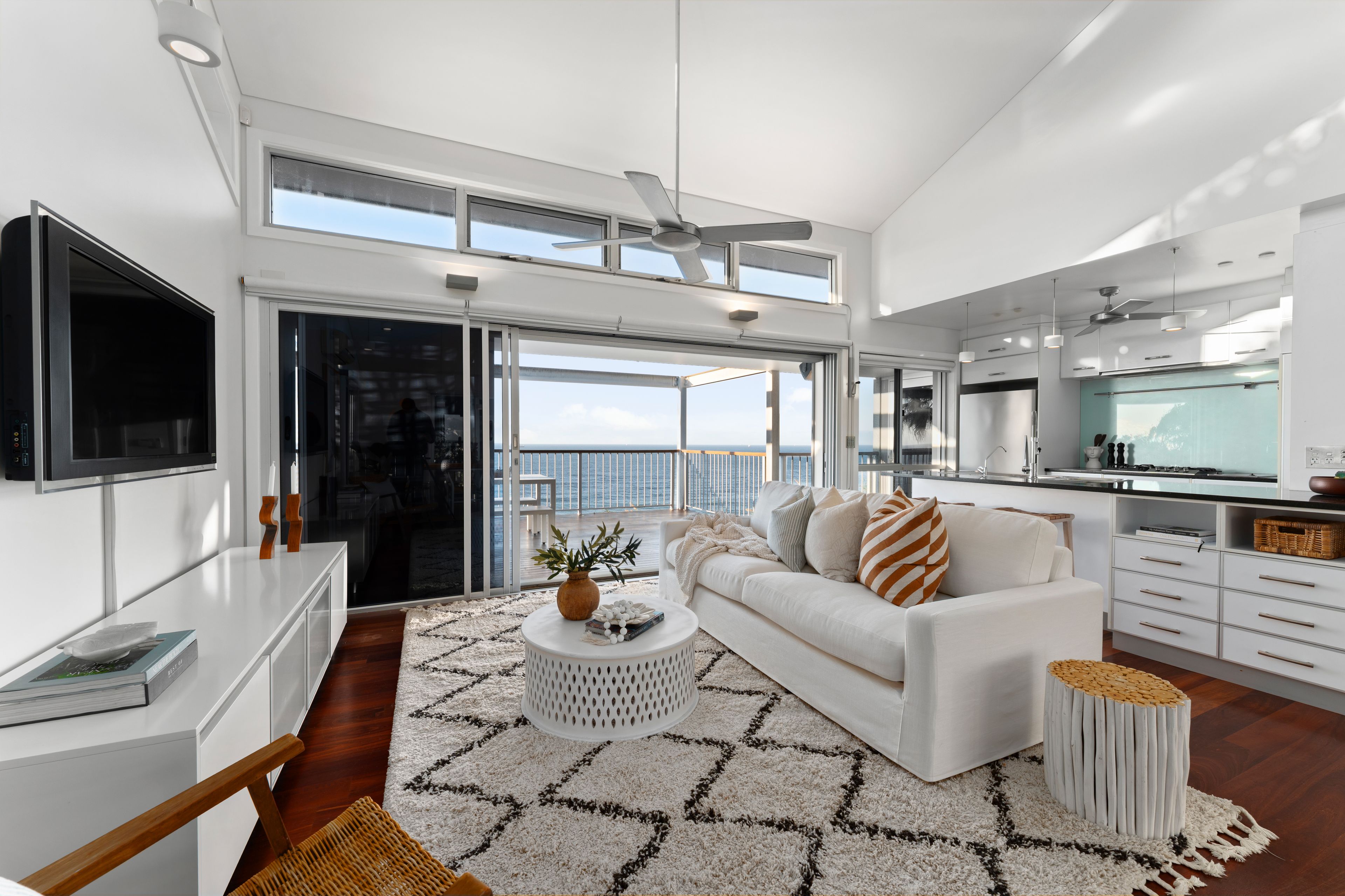 201 Lawrence Hargrave Drive, Coalcliff, NSW 2508
