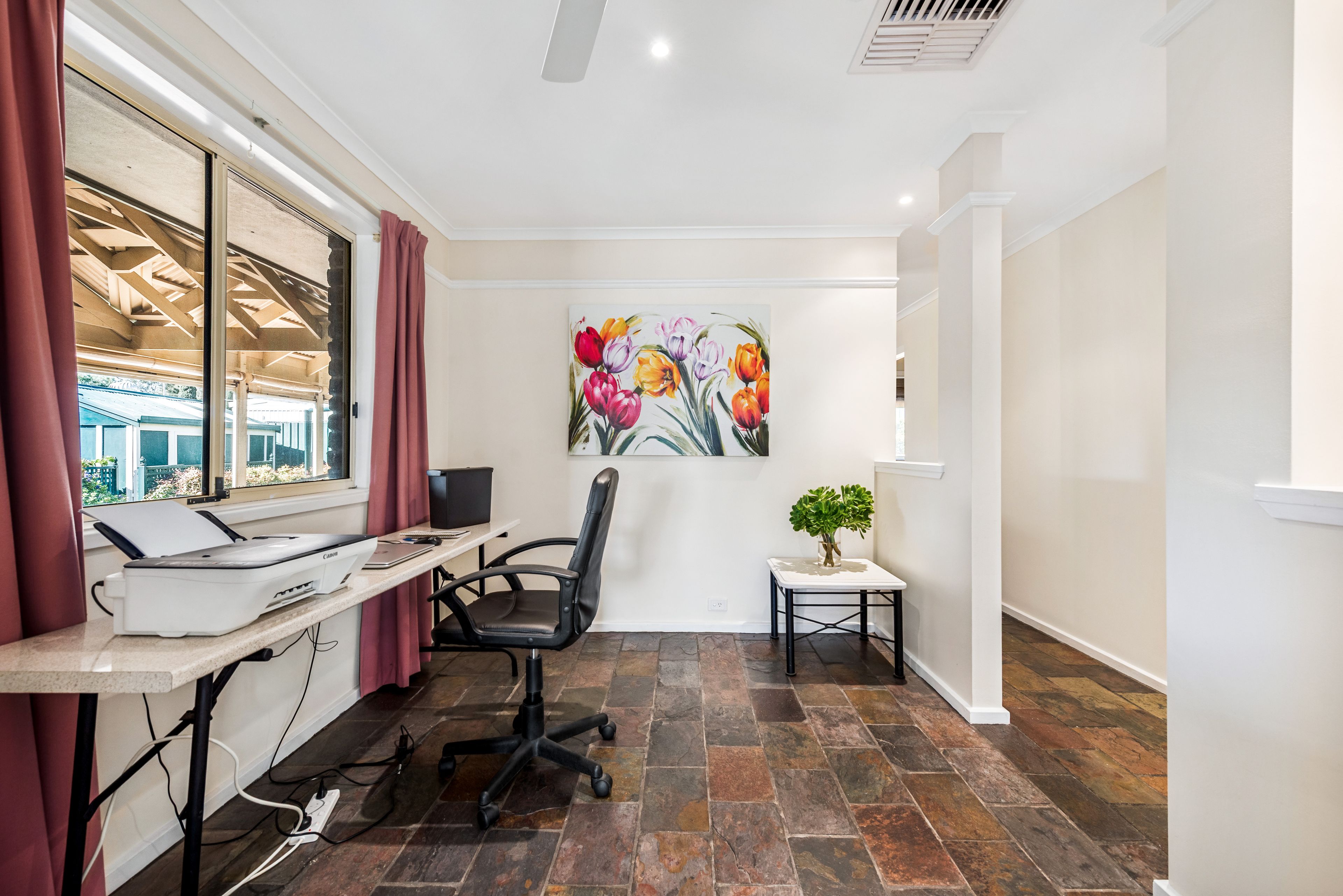 27 Kooyonga Way — photo 14 of 25