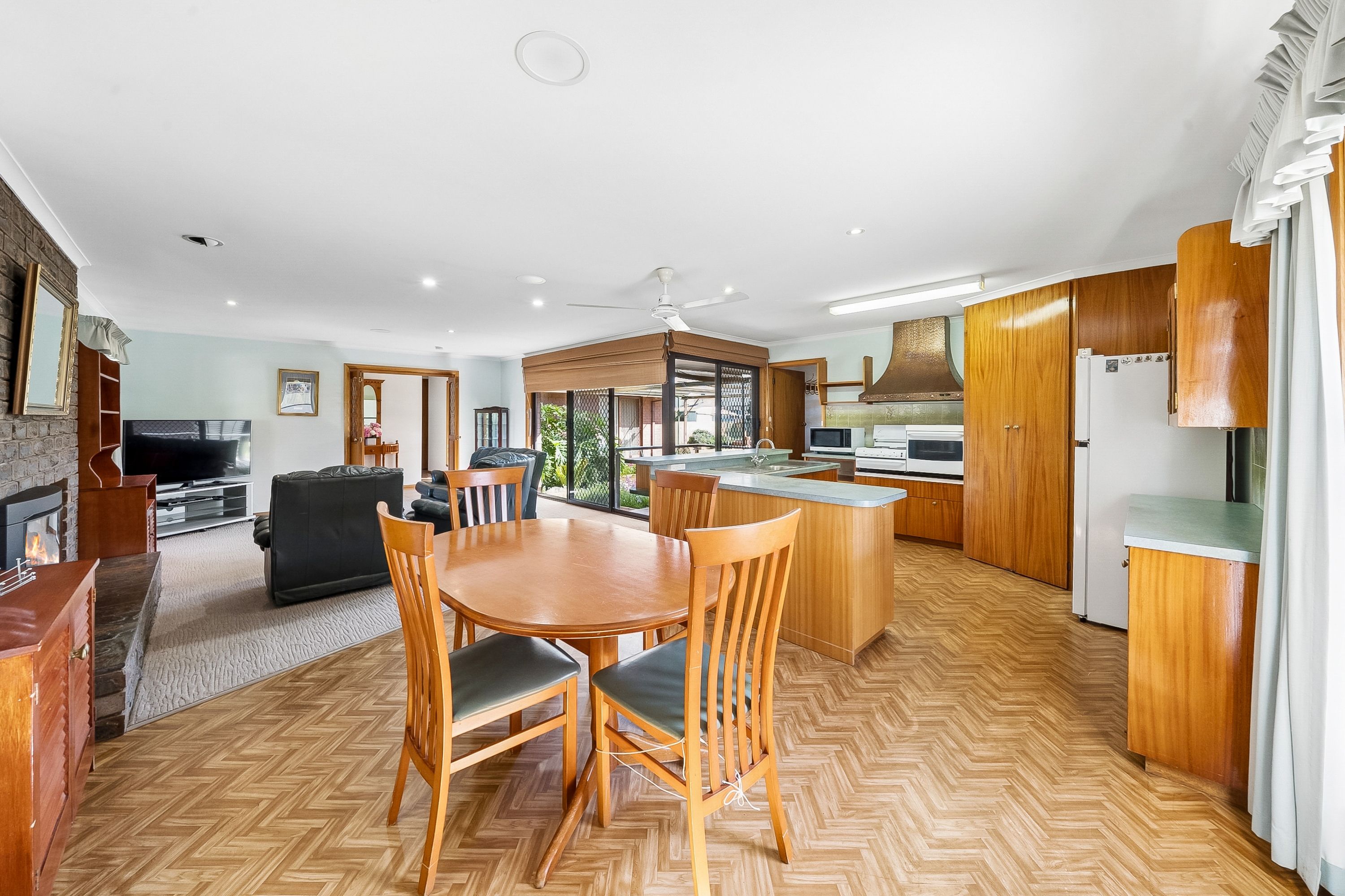 19 Boorin Street — photo 6 of 17
