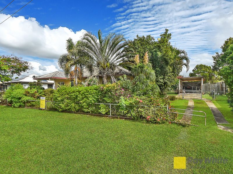 18 Beattie Street, Kallangur, QLD 4503