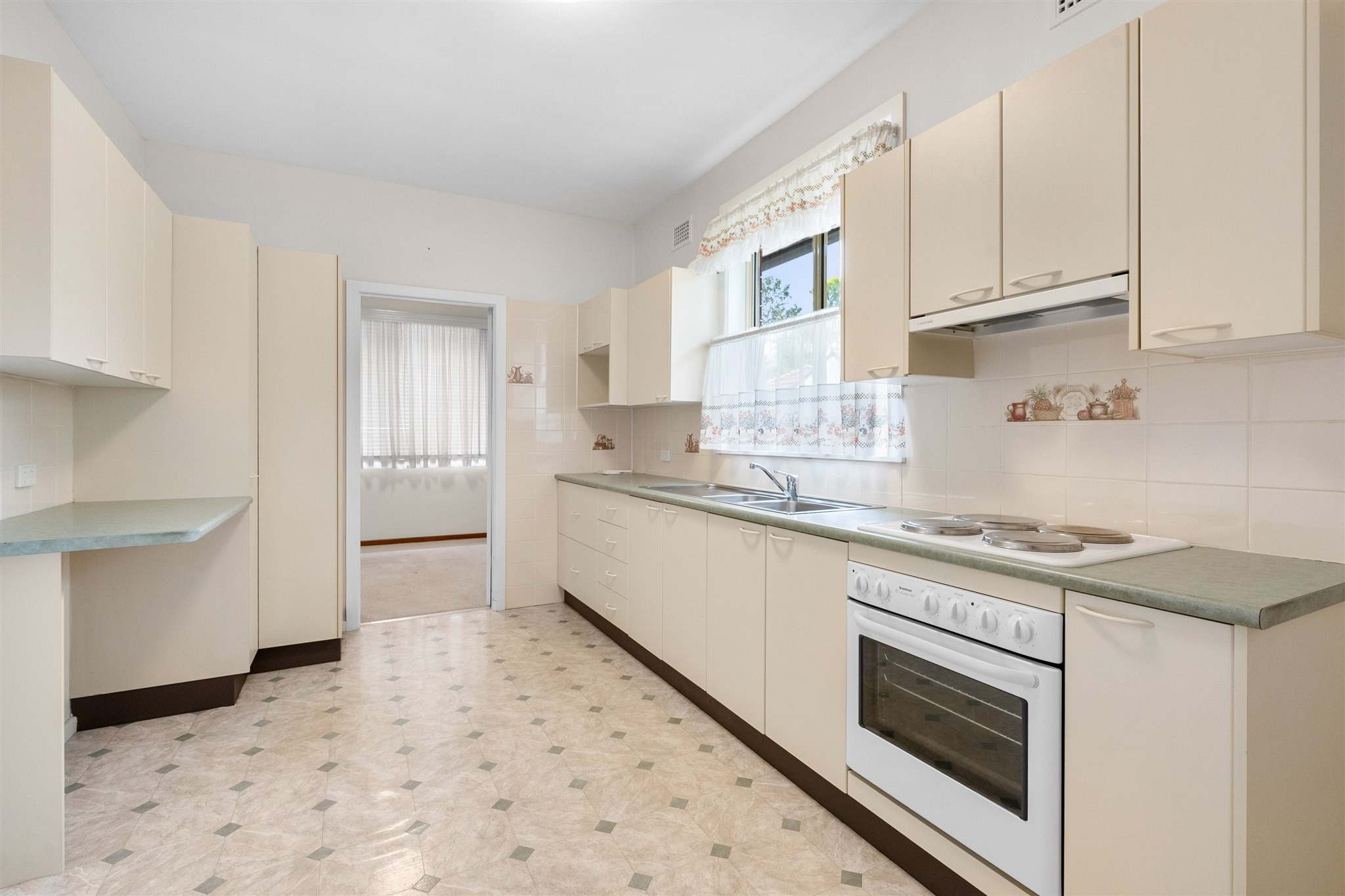 14 Parry Avenue, Narwee, NSW 2209
