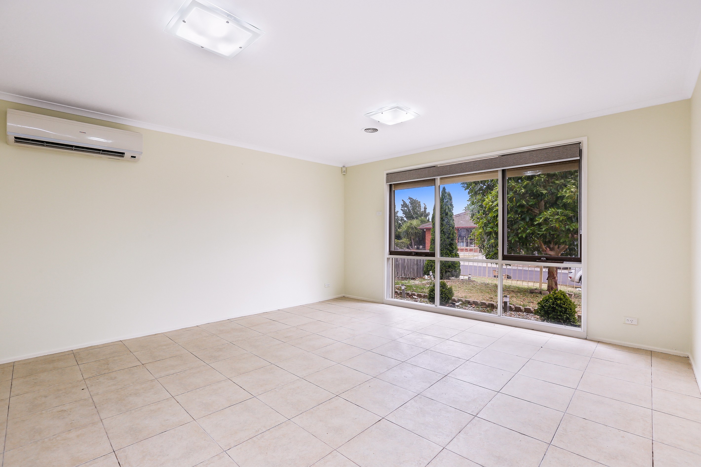 6 Binnak Court, Meadow Heights, VIC 3048