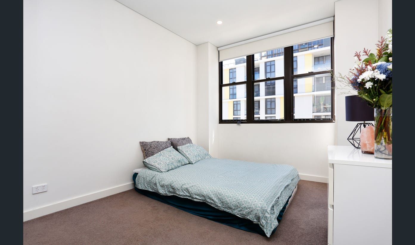 301/18 Gadigal Avenue — photo 4 of 9