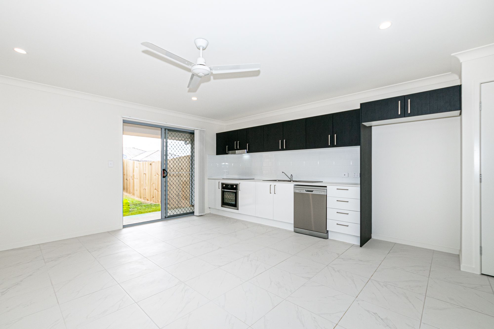1/12 Grothe Street, Morayfield, QLD 4506