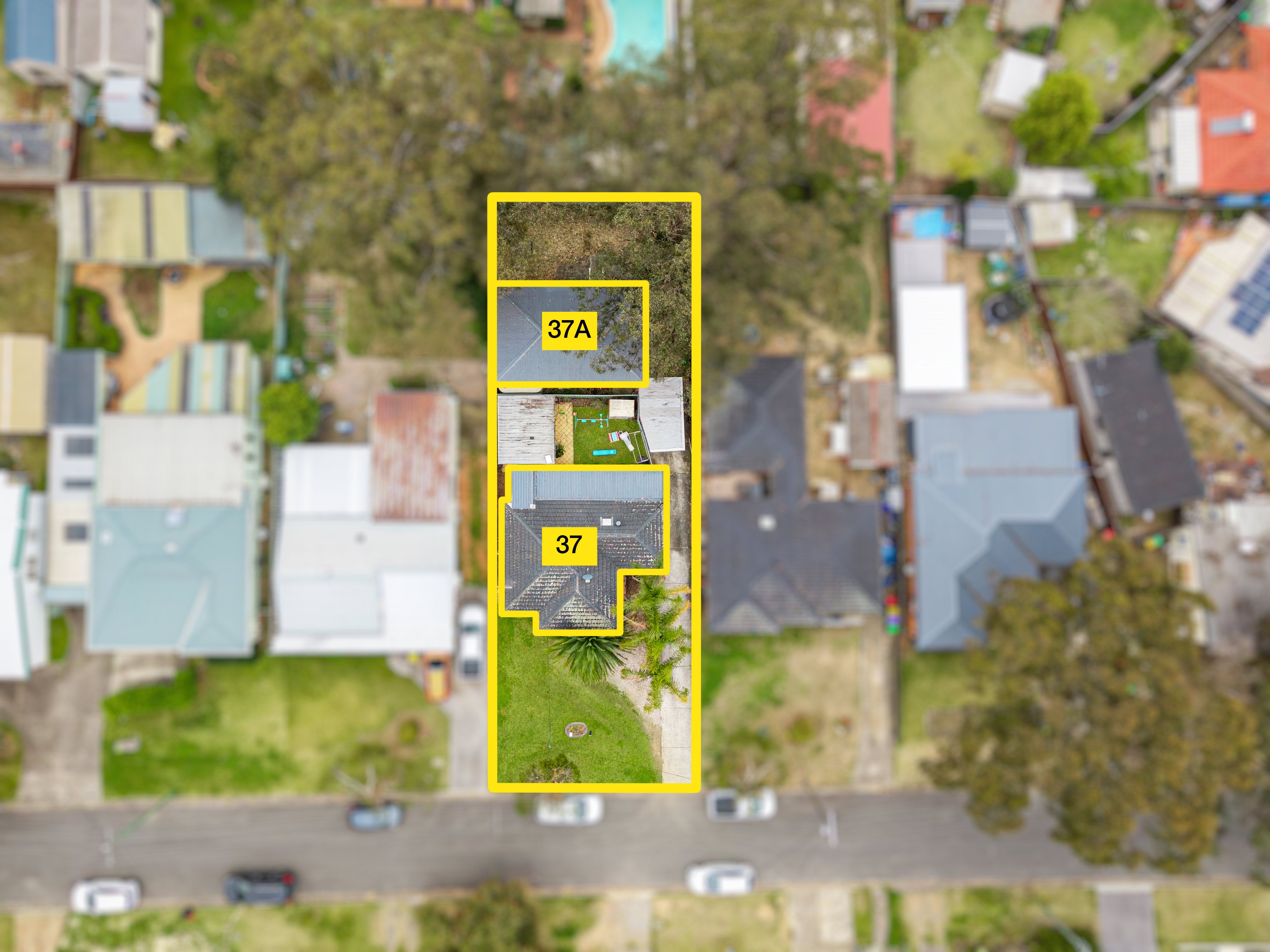 37 & 37A Lincoln Drive, Cambridge Park, NSW 2747