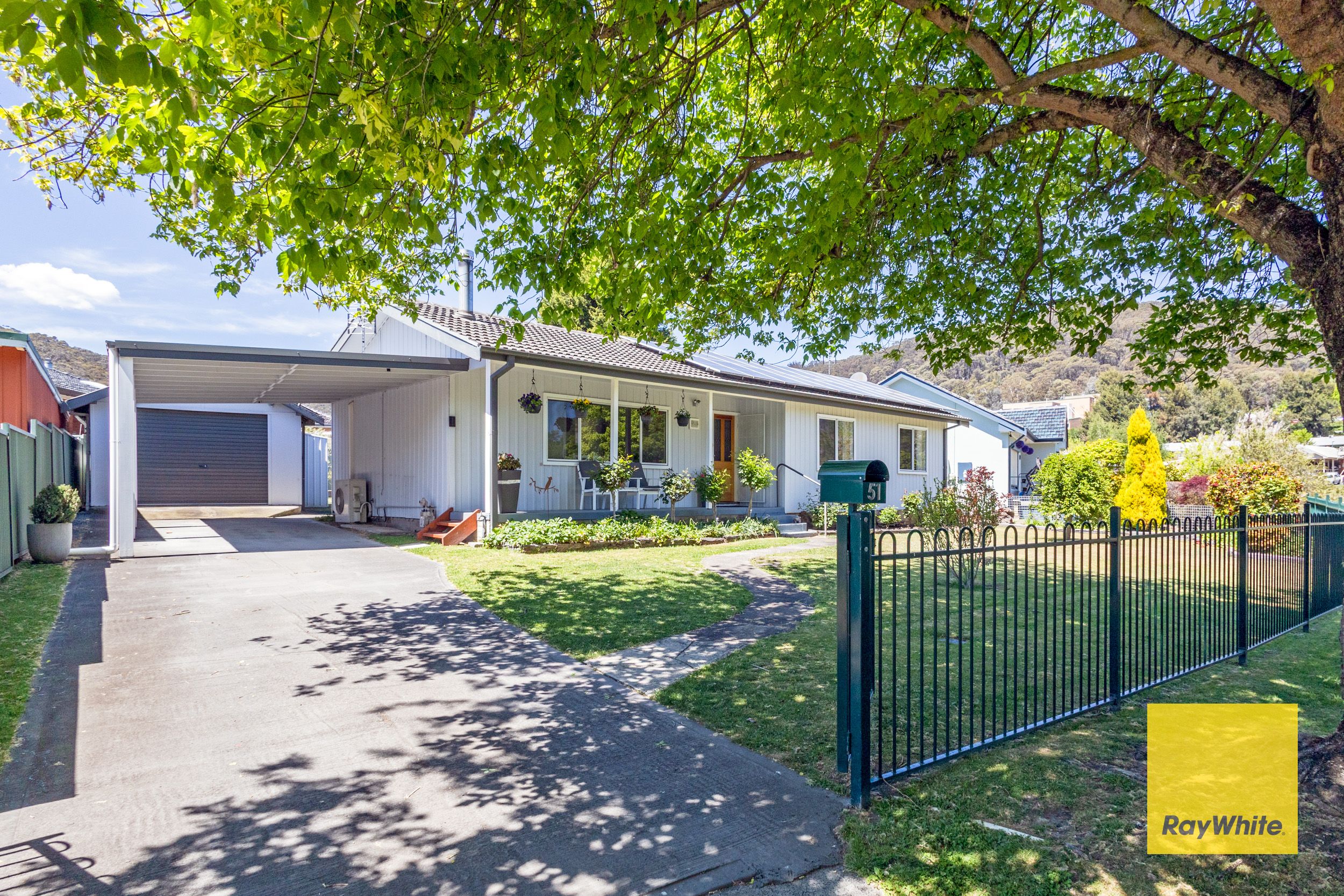 51 Maple Crescent, Lithgow NSW 2790