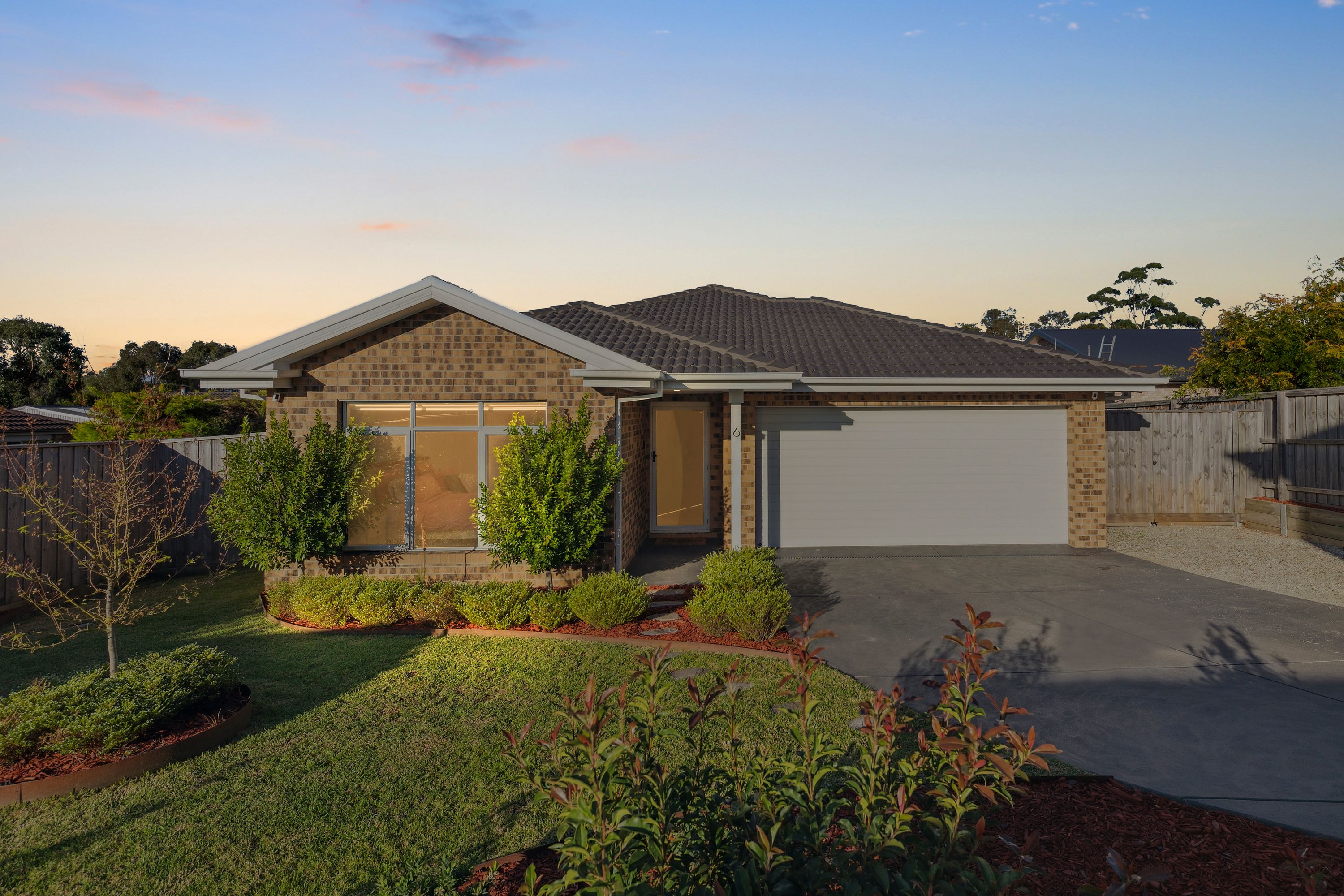 6 Jemima Court, Garfield VIC 3814