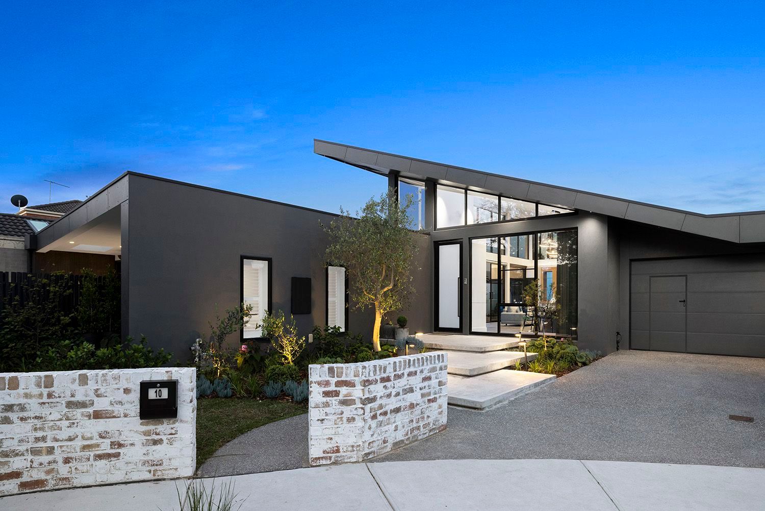 10 Bronte Court, Hampton, VIC 3188