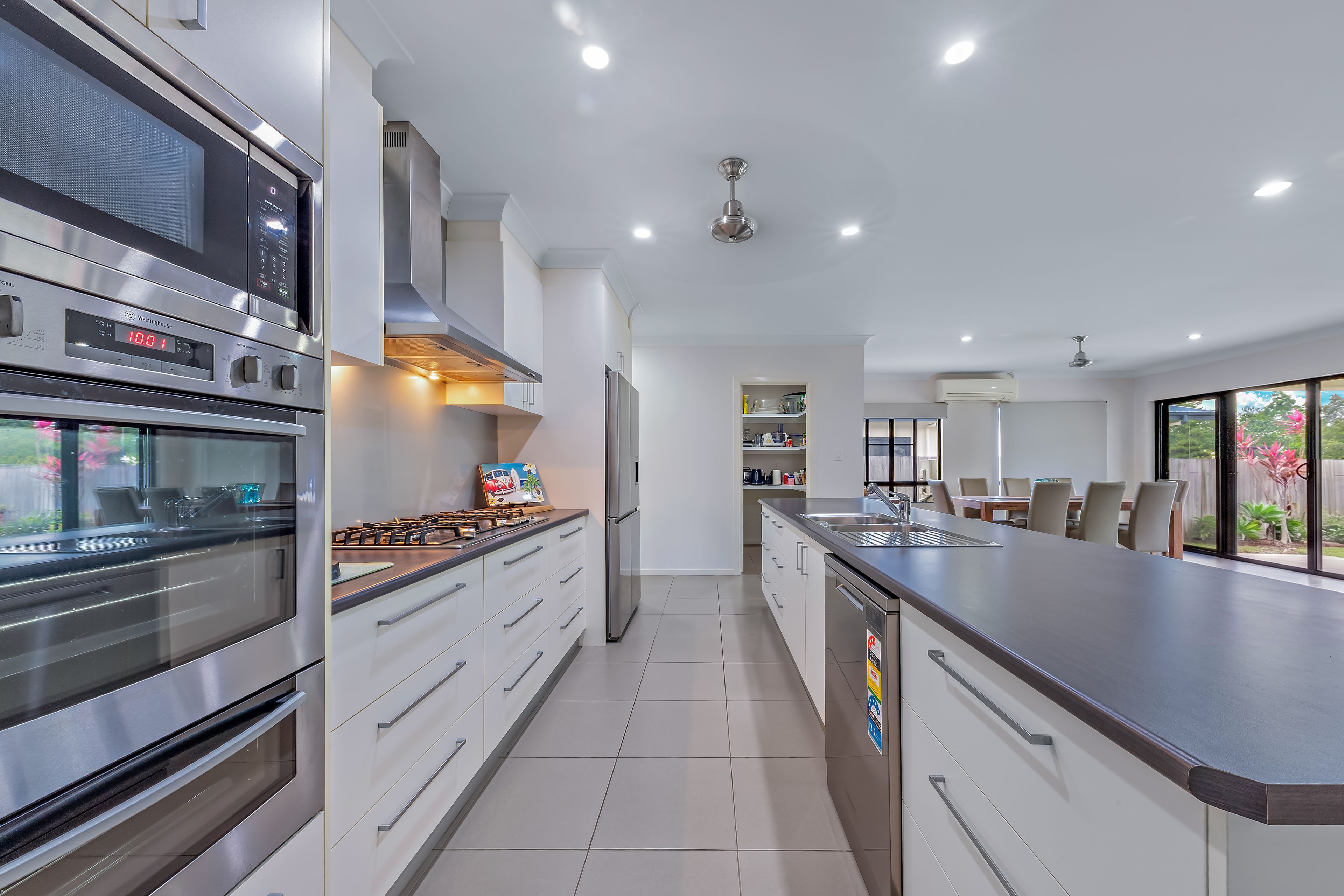 7 Beames Crescent — photo 5 of 19