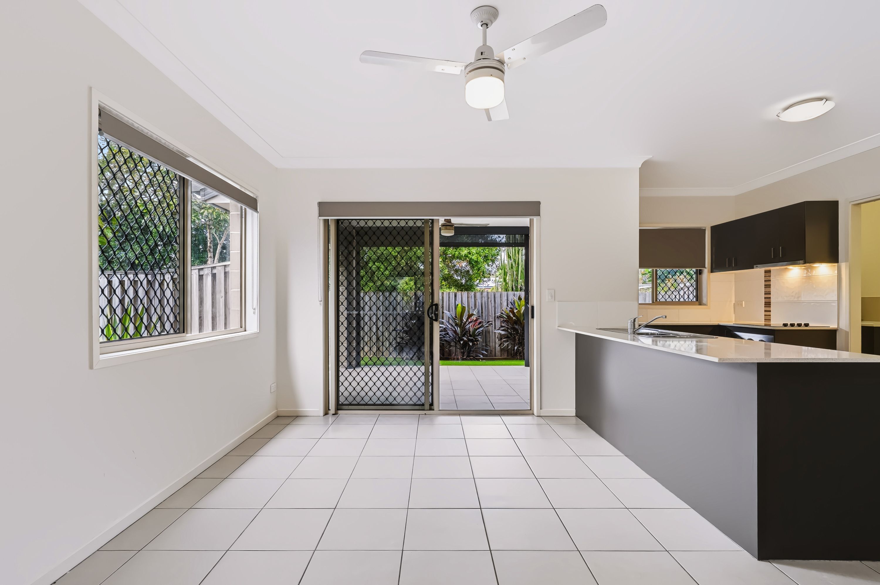 13/11 Tania Street — photo 6 of 24