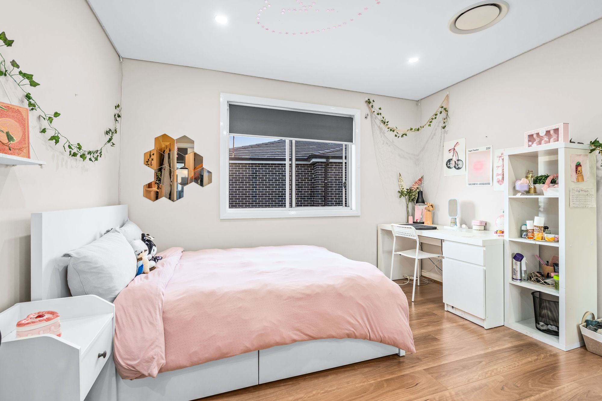 2 Lapstone Street — photo 9 of 22